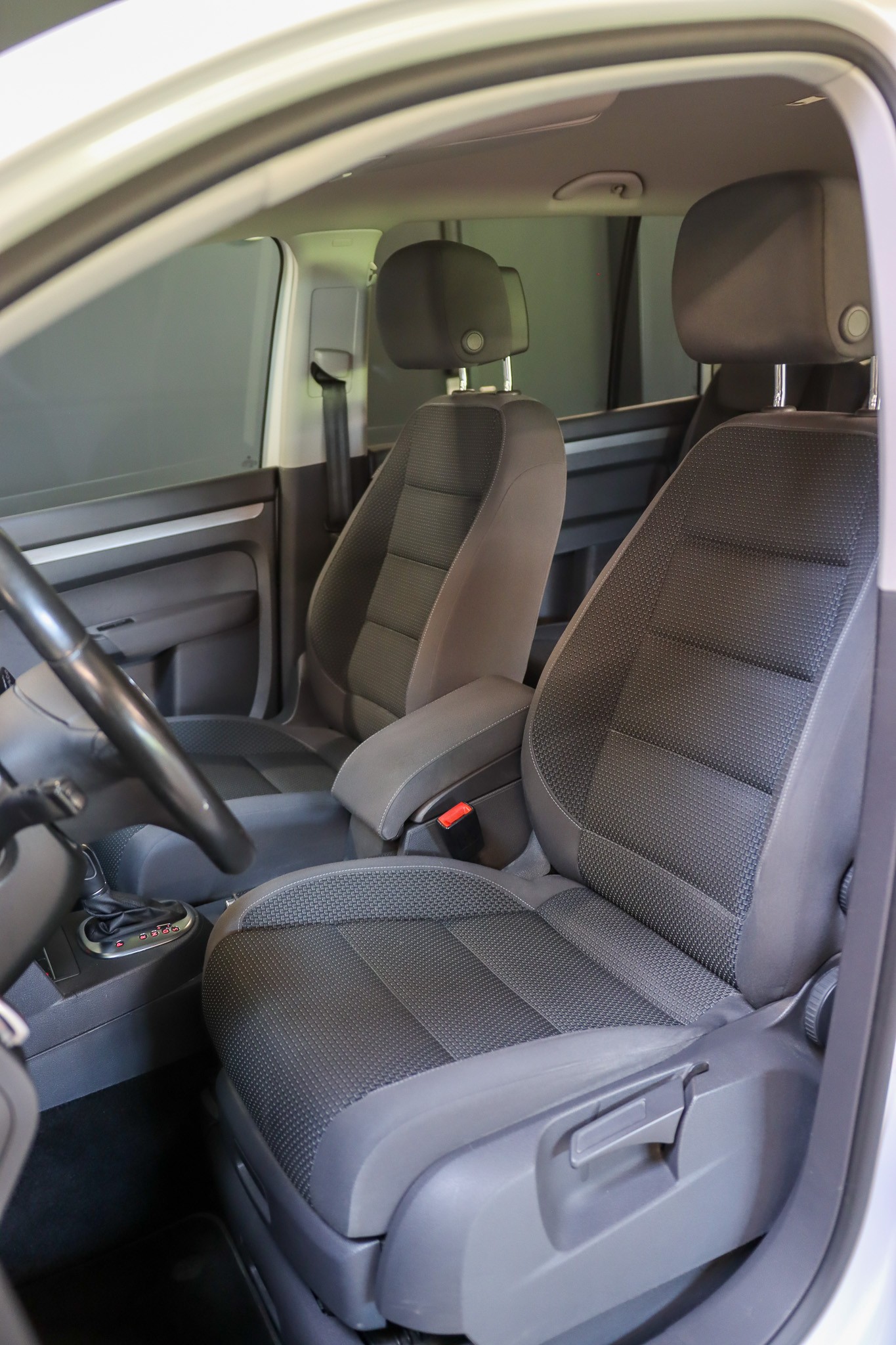 VW Touran 1.4 TSI EcoFuel Comfortline DSG-image-12