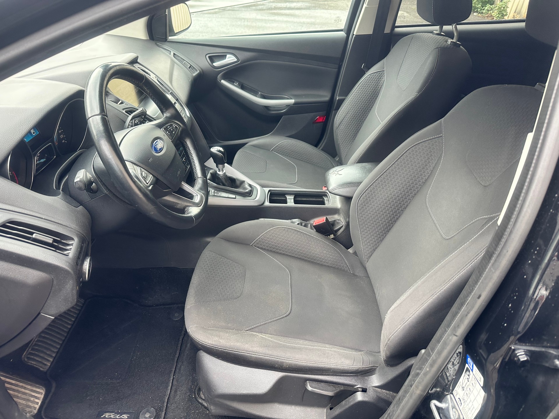 FORD Focus 1.5 SCTi Trend-image-12