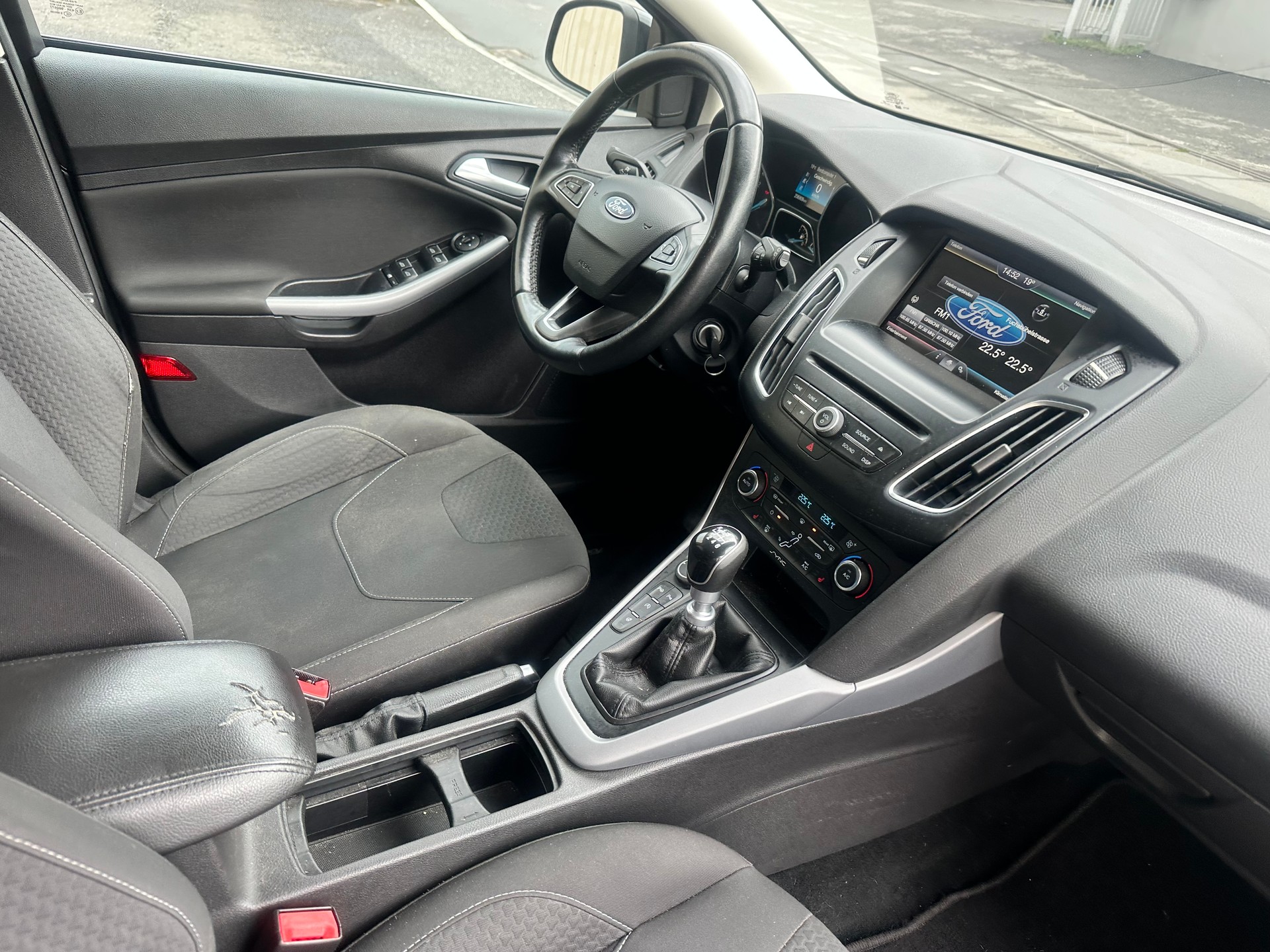 FORD Focus 1.5 SCTi Trend-image-15