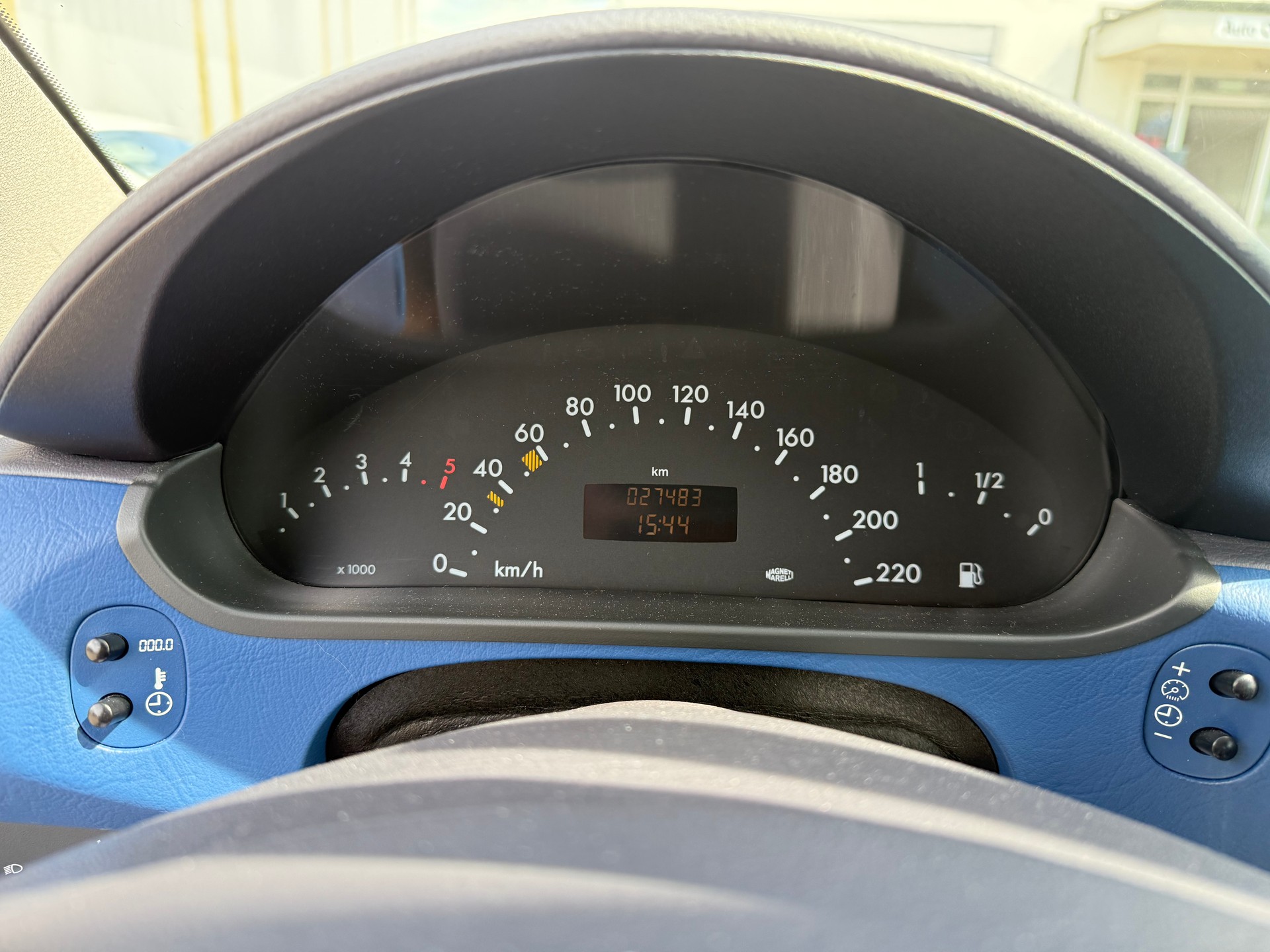 MERCEDES-BENZ A 160 CDI Elégance-image-4
