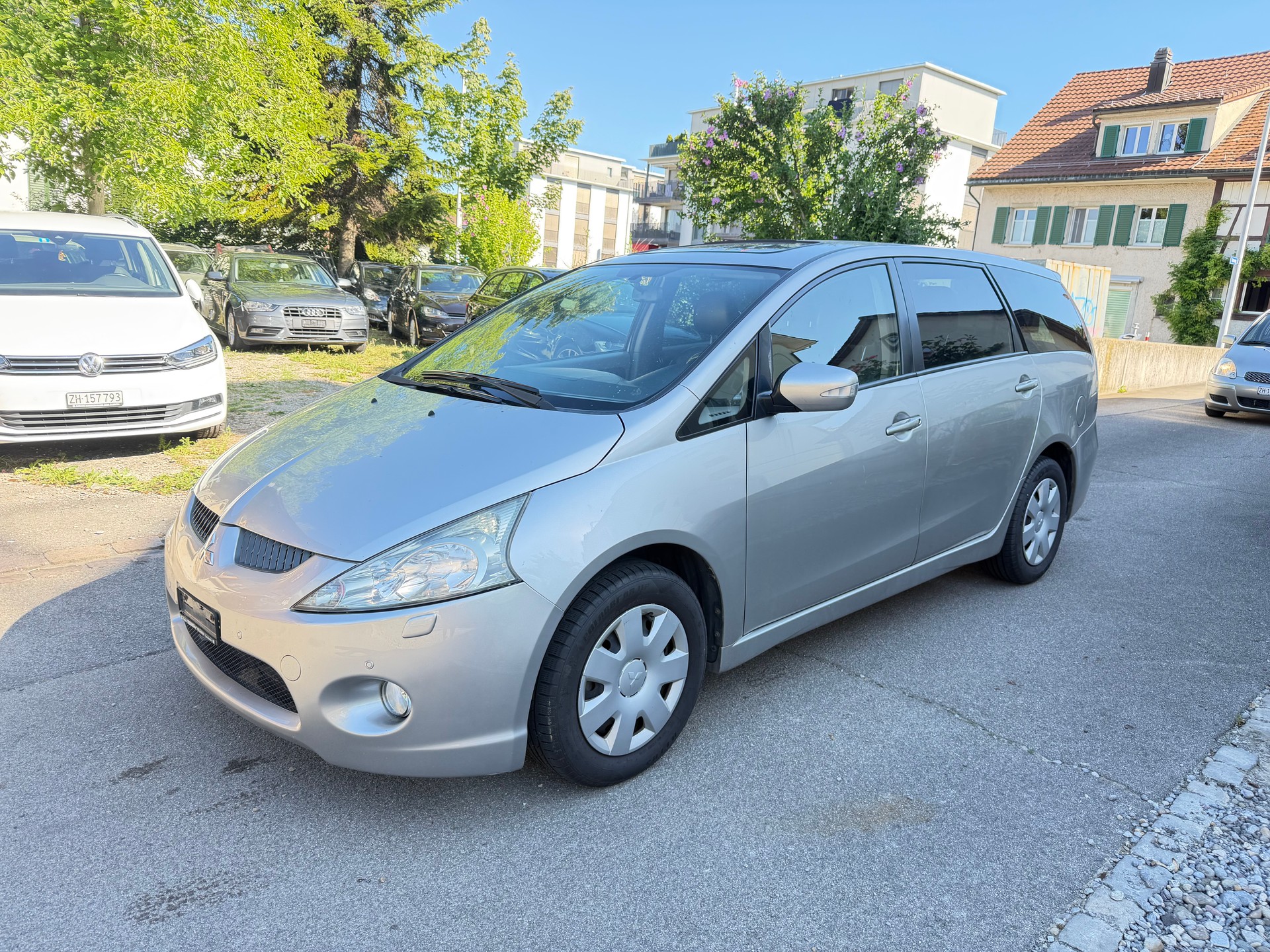MITSUBISHI Grandis 2.4 16V Executive/ MOTOR & GETRIEBE SIND GUt/ **AUTOMATISCHE GETRIEBE**-image-1
