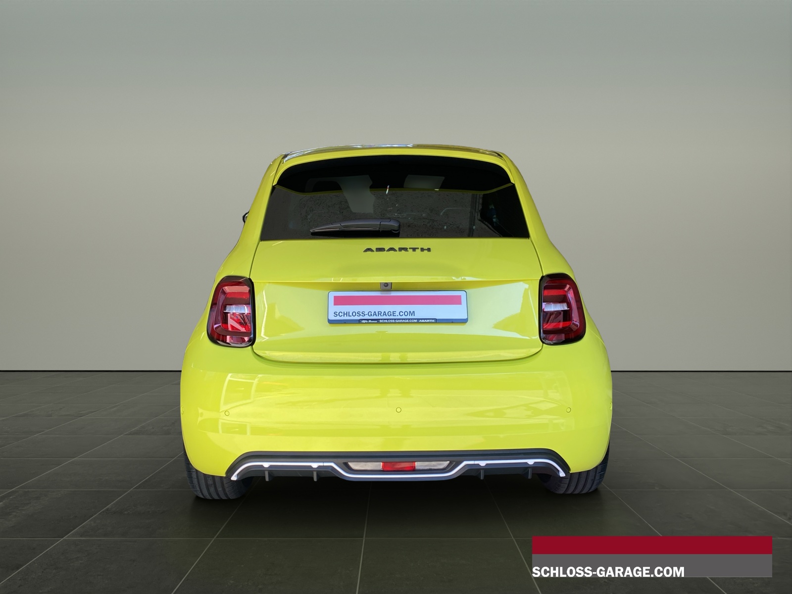 FIAT 500e Abarth Turismo-image-4