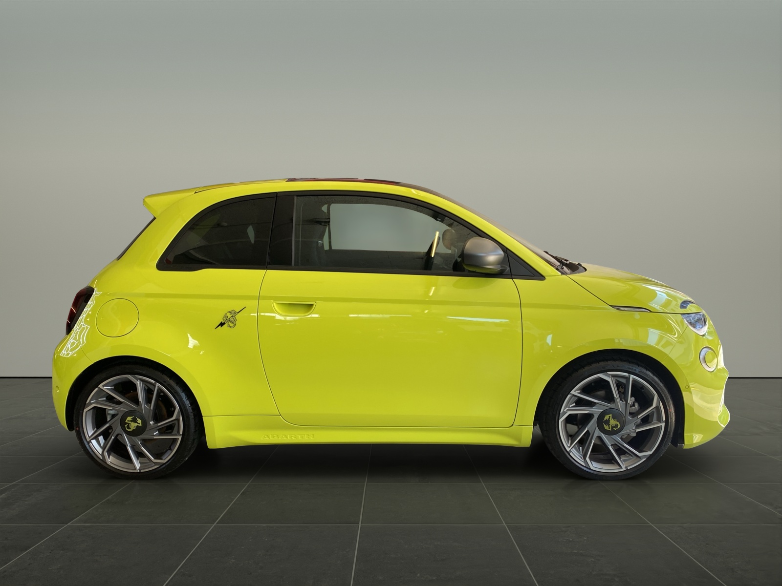 FIAT 500e Abarth Turismo-image-7