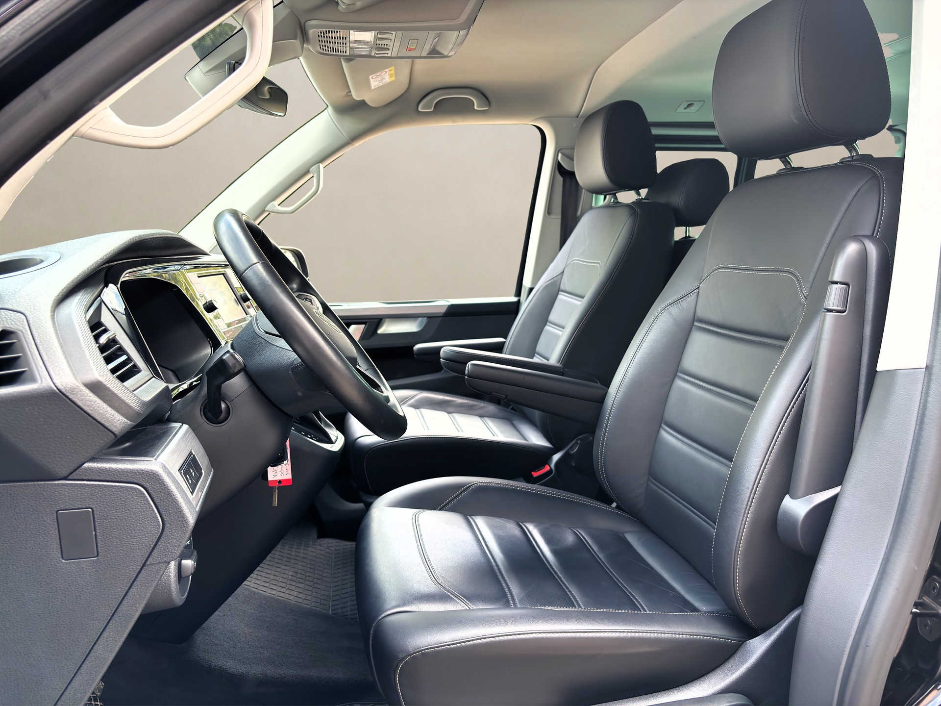 VW T6.1 Multivan 2.0 Bi-TDI Family 4Motion DSG✅CH-Fahrzeug & 7-Sitzplätze & 8-fach bereift✅-image-8