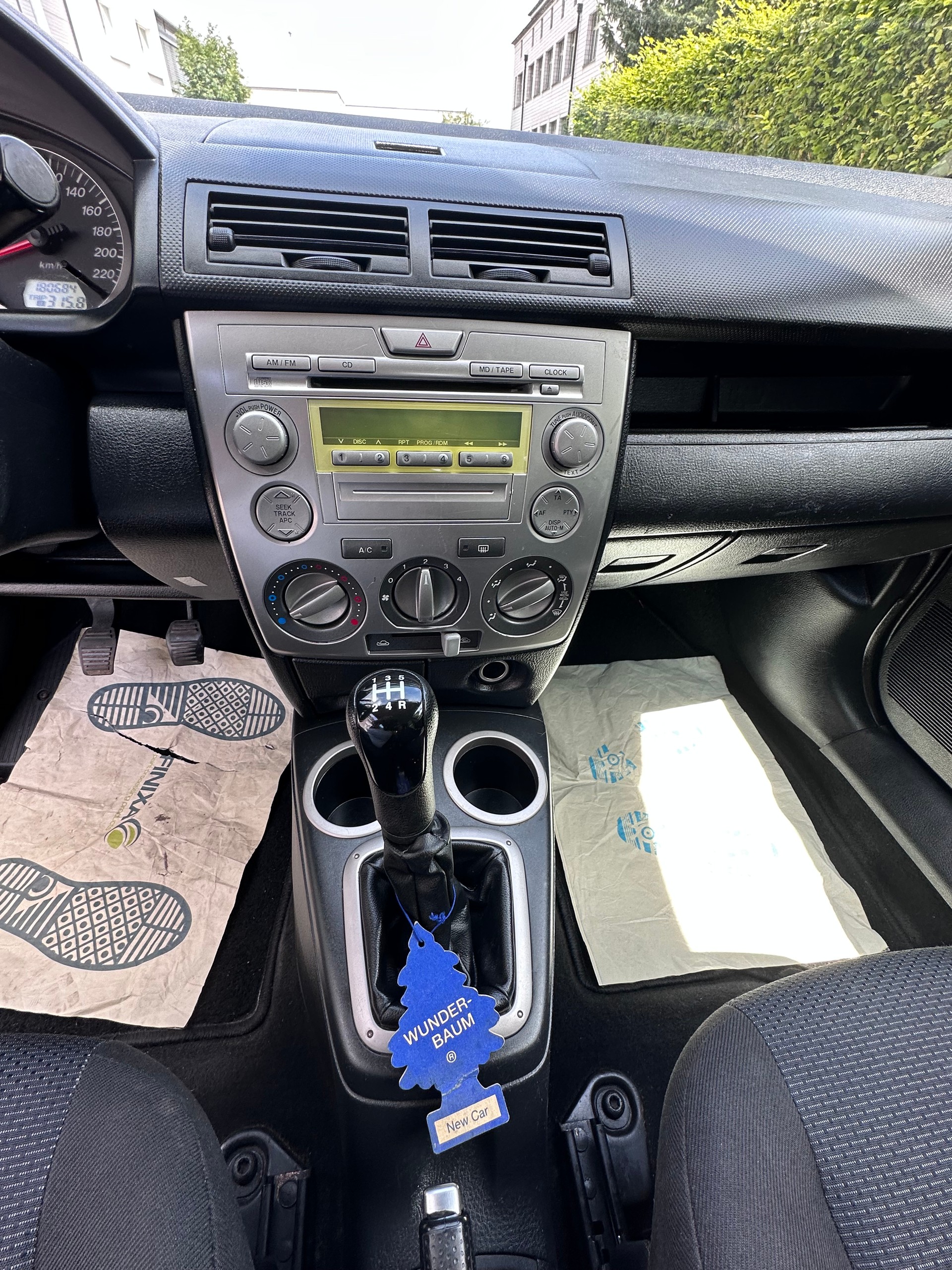 MAZDA 2 1.4i 16V Exclusive-image-6