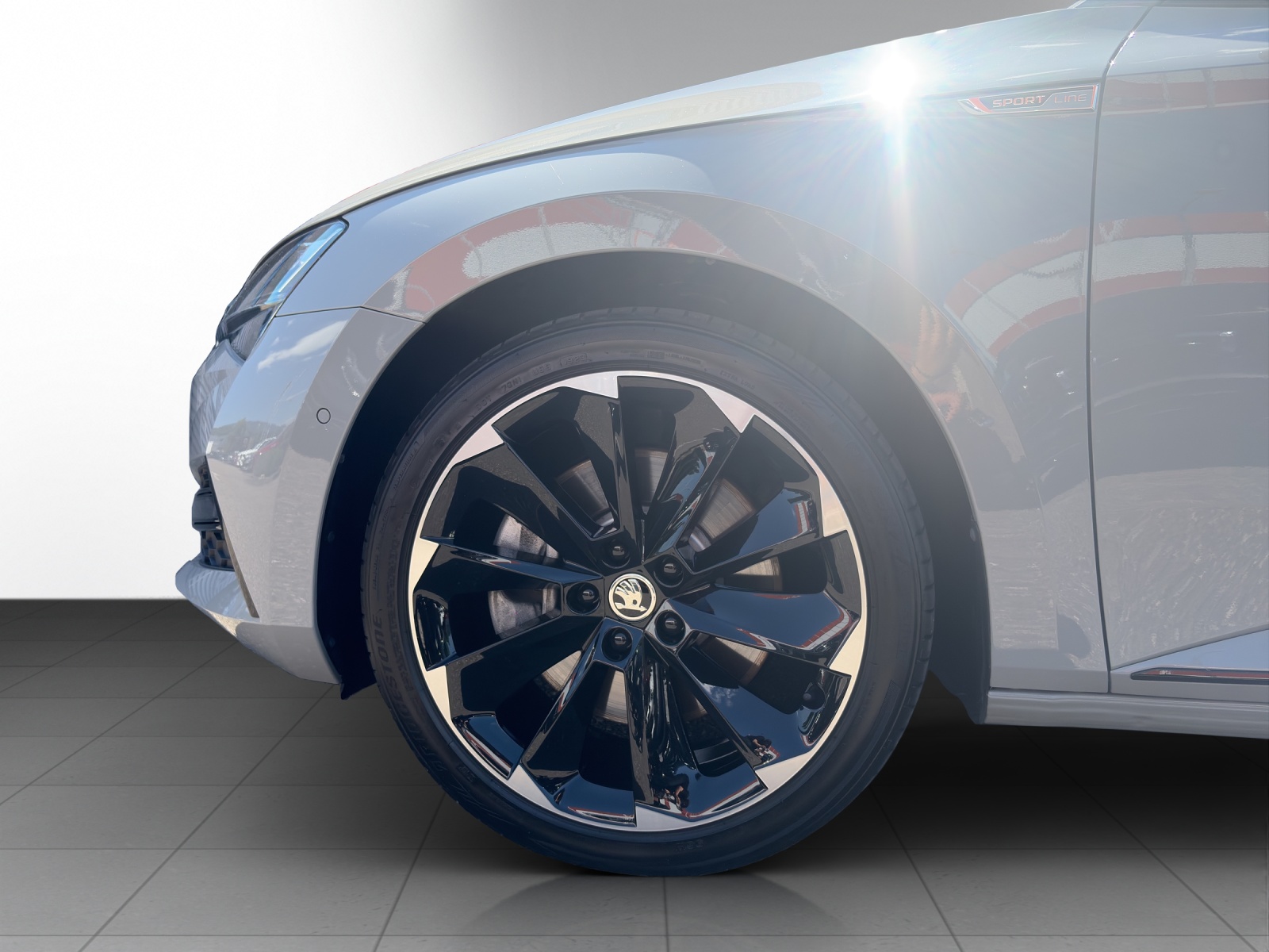 SKODA Superb 2.0 TSI SportL 4x4-showroom-element-3