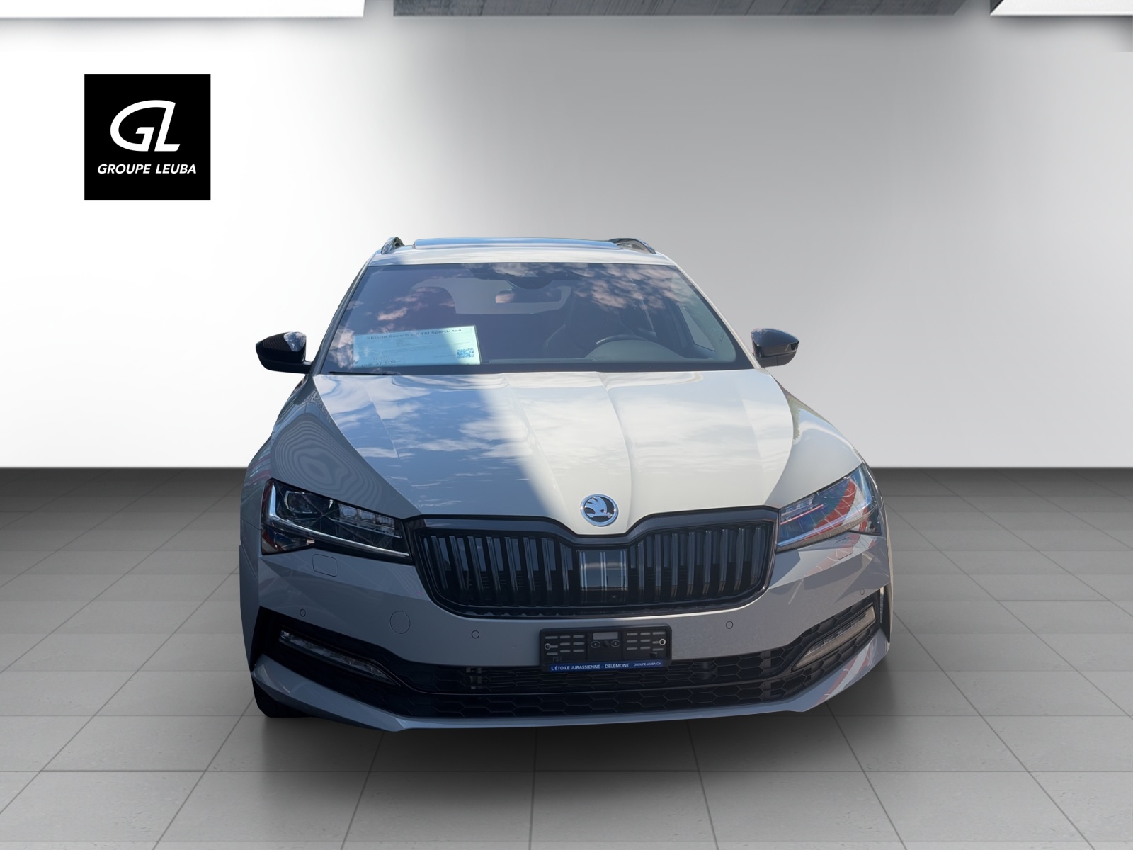 SKODA Superb 2.0 TSI SportL 4x4-showroom-element-1