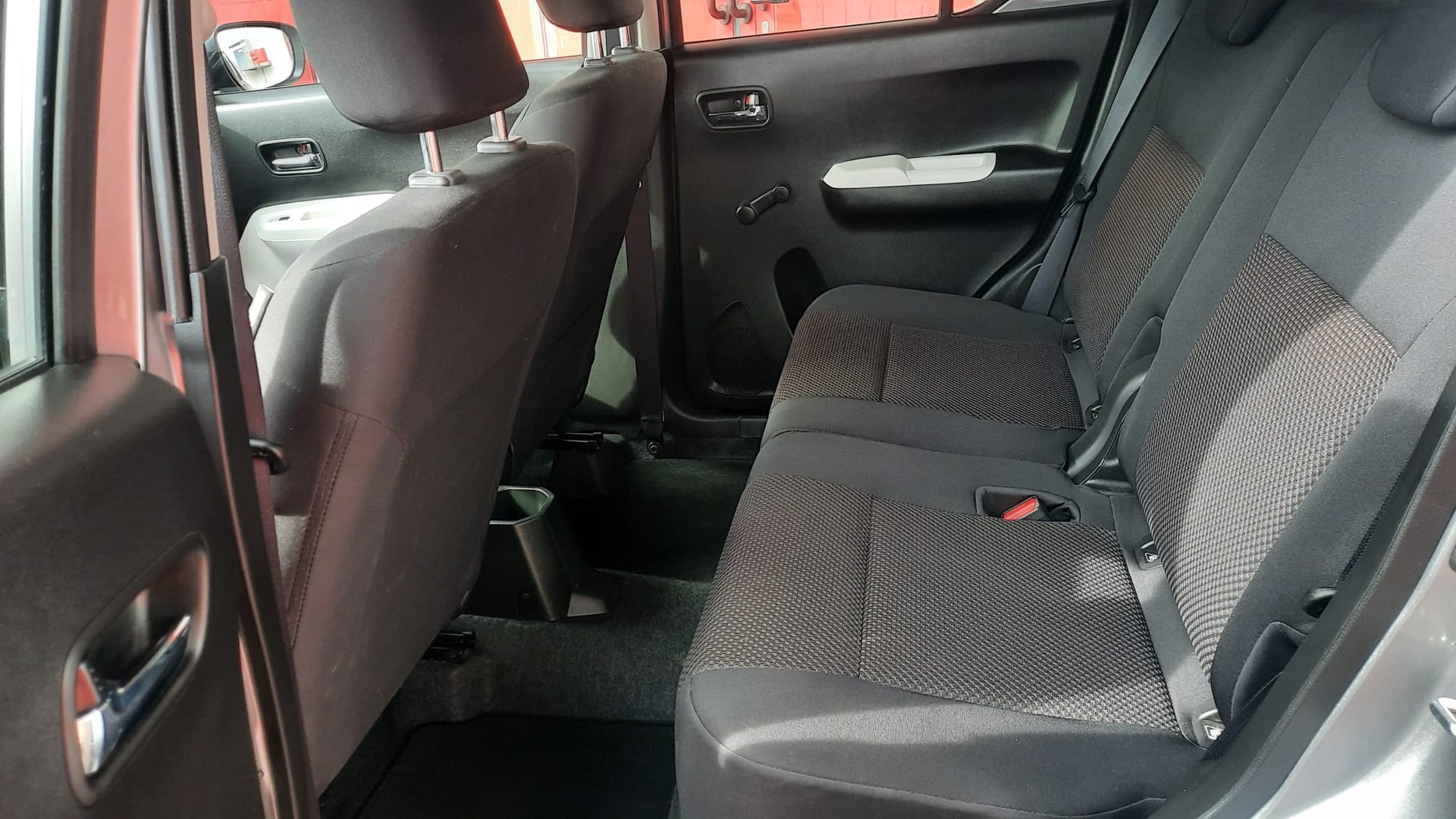 SUZUKI Ignis 1.2i Compact+ Hybrid 4x4-image-5