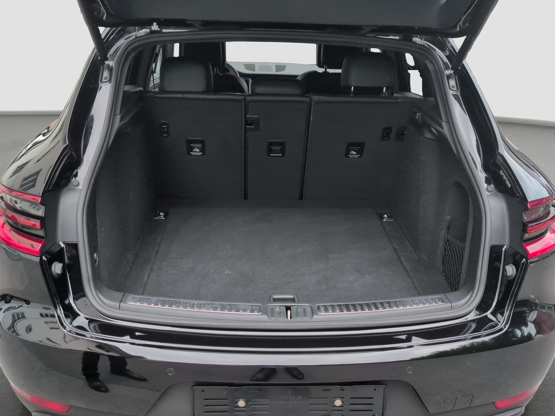 PORSCHE Macan PDK-image-13