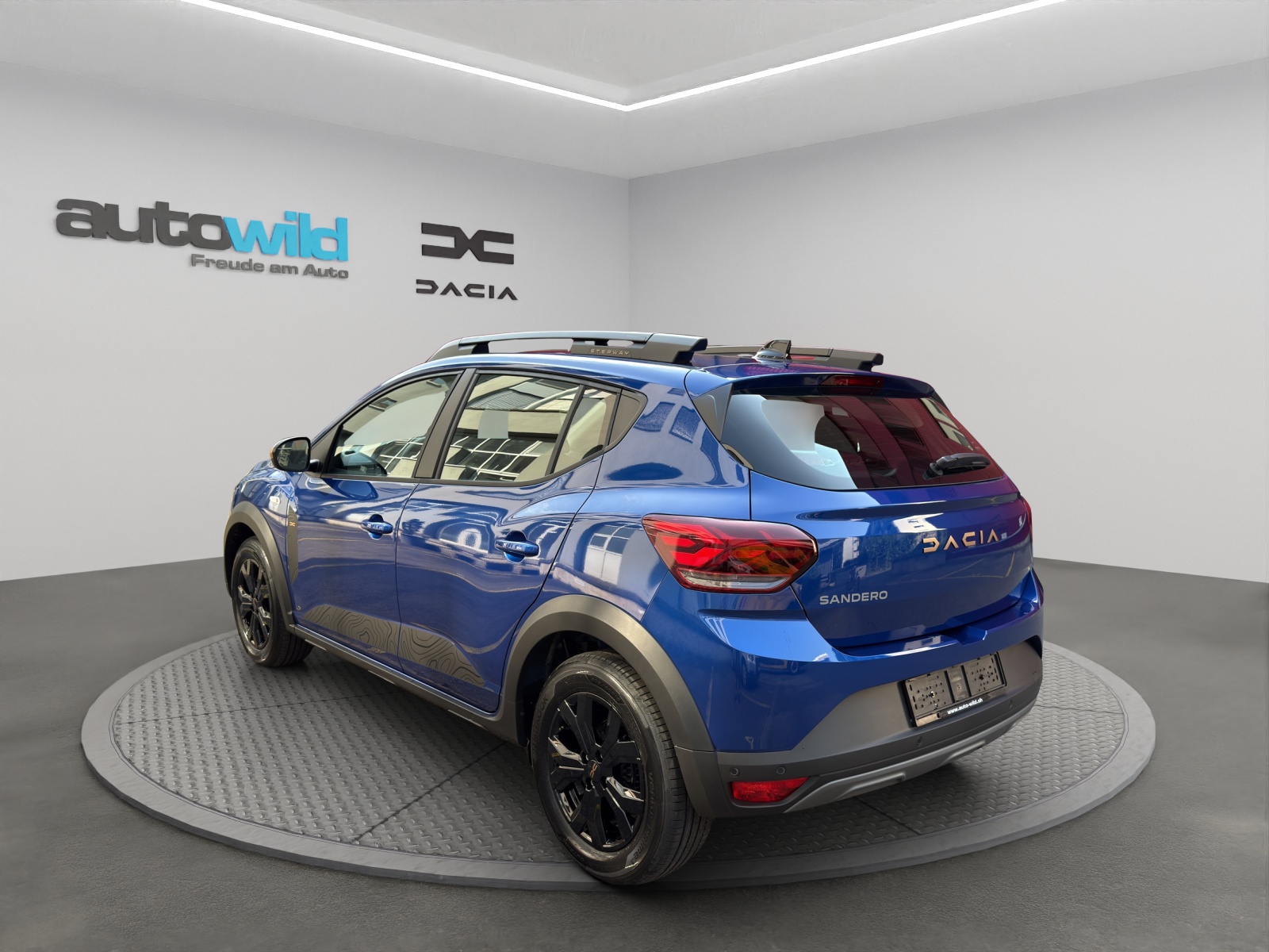 DACIA Sandero Stepway TCe 90 Extreme CVT-image-1
