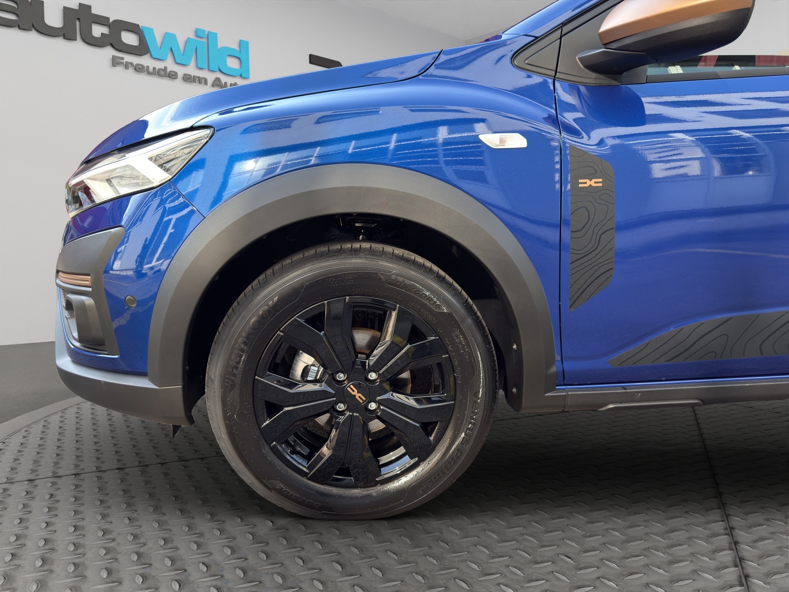 DACIA Sandero Stepway TCe 90 Extreme CVT-image-11