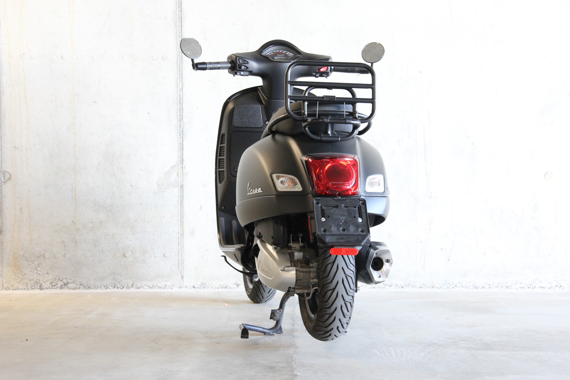 PIAGGIO Vespa GTS 300 HPE Super Notte ABS/ASR-image-5