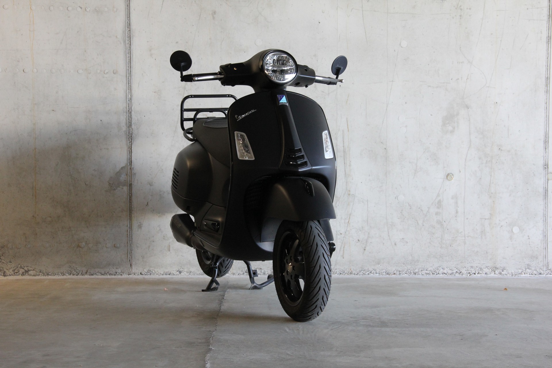 PIAGGIO Vespa GTS 300 HPE Super Notte ABS/ASR-image-4