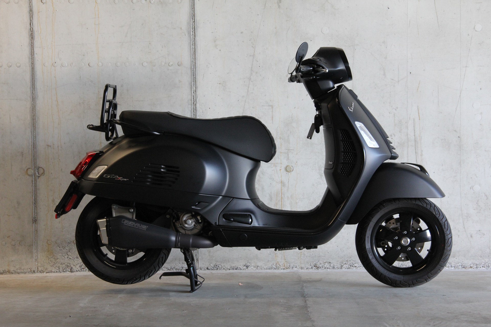 PIAGGIO Vespa GTS 300 HPE Super Notte ABS/ASR