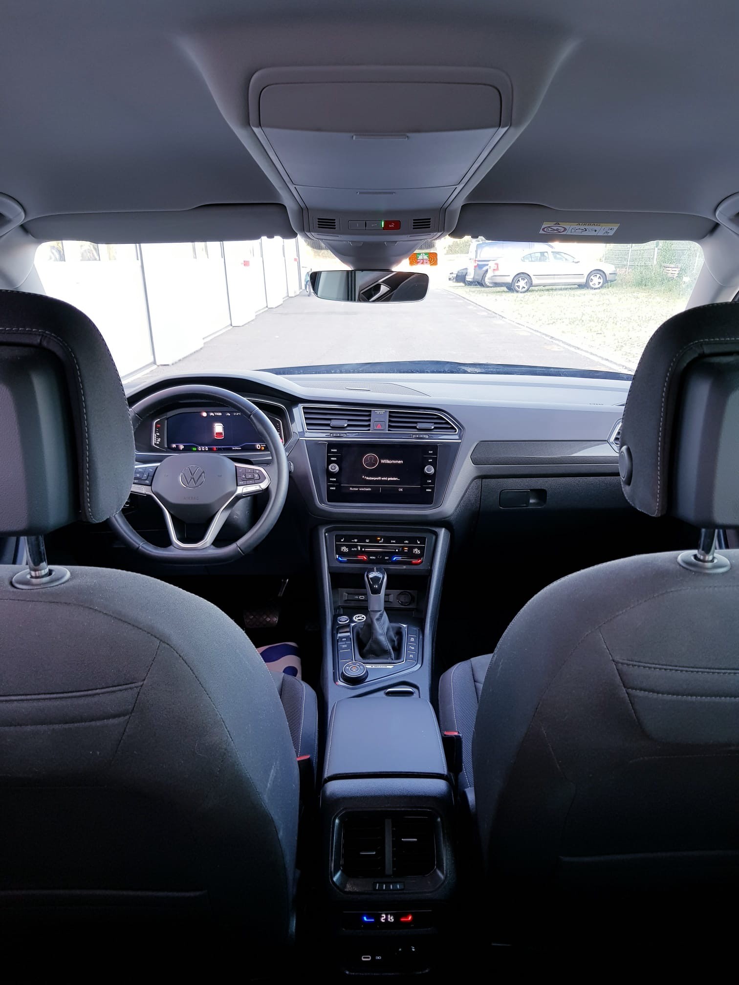 VW Tiguan 2.0TSI Elegance 4Motion DSG Leasing Finanzierung Möglich-image-8