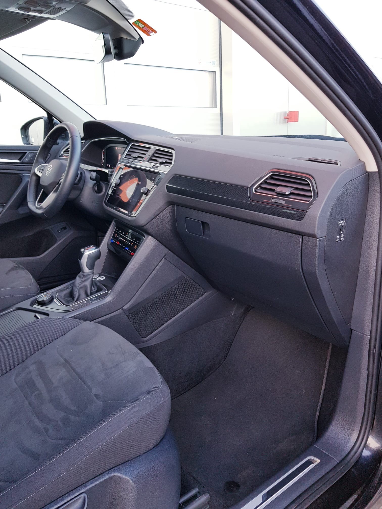 VW Tiguan 2.0TSI Elegance 4Motion DSG Leasing Finanzierung Möglich-image-12