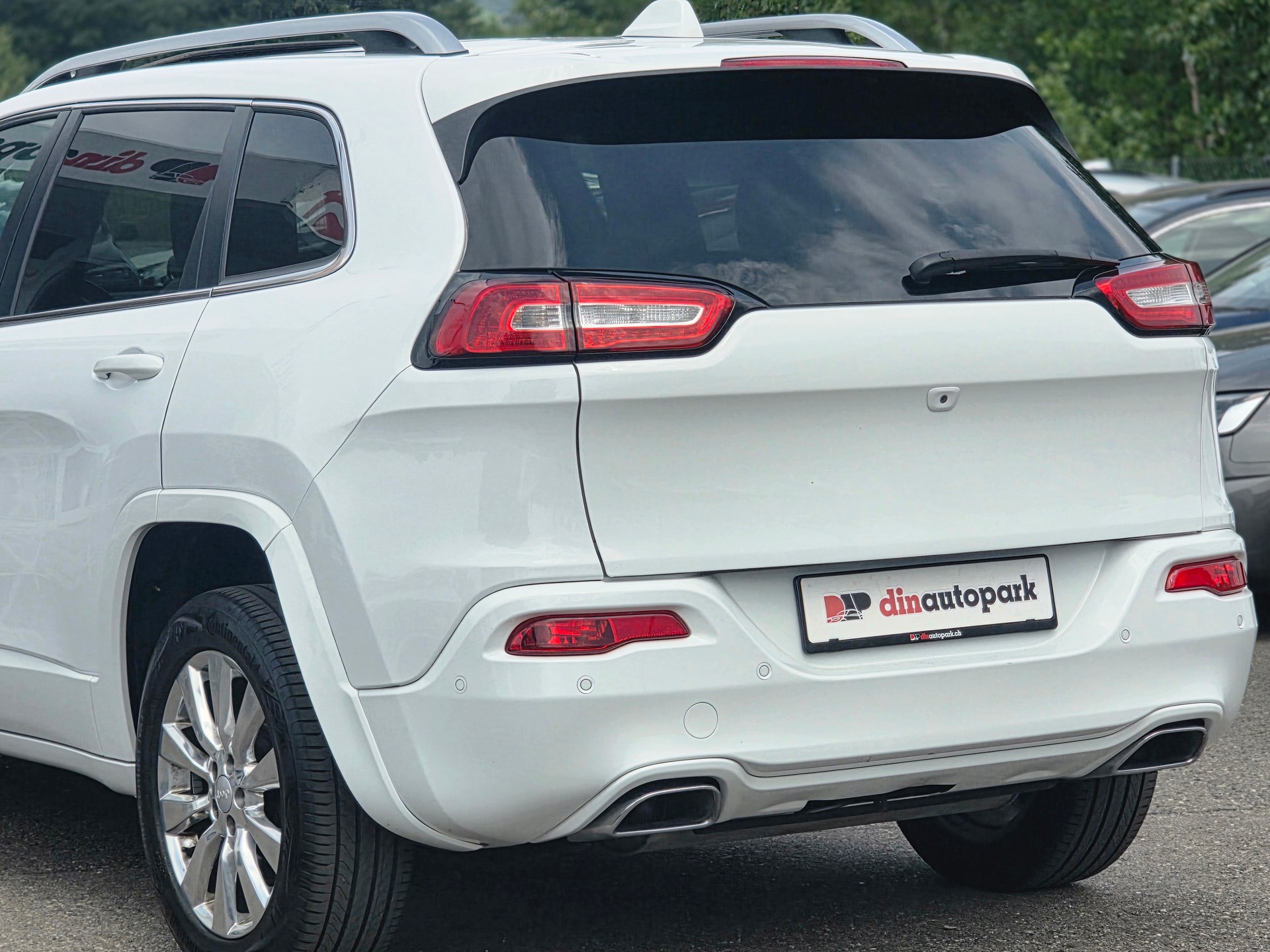 JEEP Cherokee 2.2TD Overland AWD 9ATX AD * Frisch ab MFK * Anhängerkupplung *-image-8