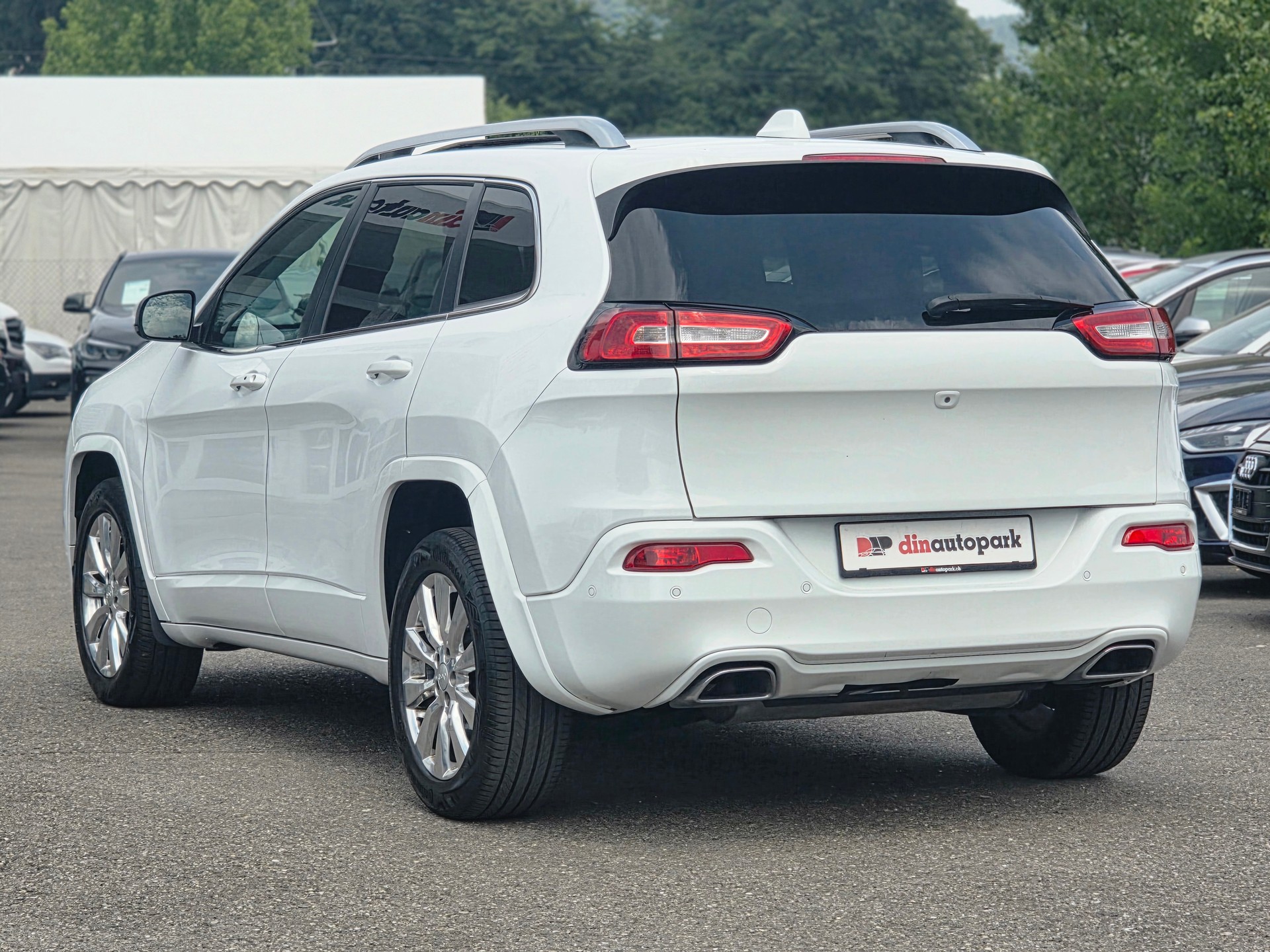 JEEP Cherokee 2.2TD Overland AWD 9ATX AD * Frisch ab MFK * Anhängerkupplung *-image-7