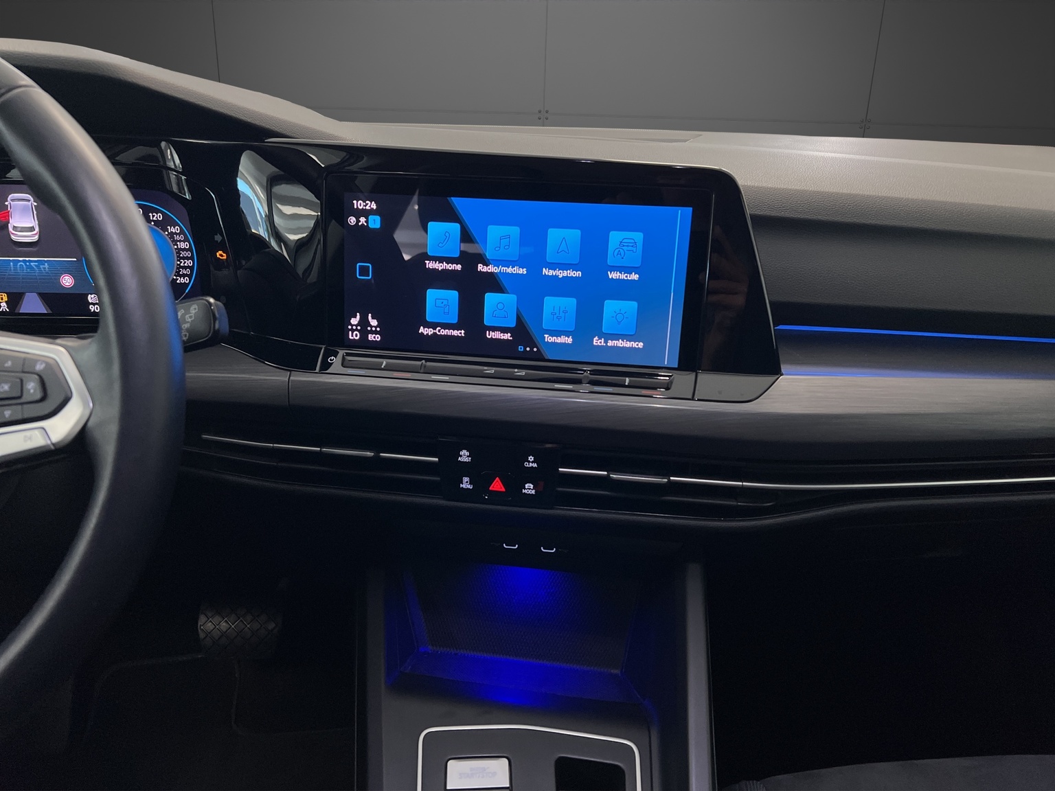 VW Golf 1.4 TSI PHEV Style-image-10