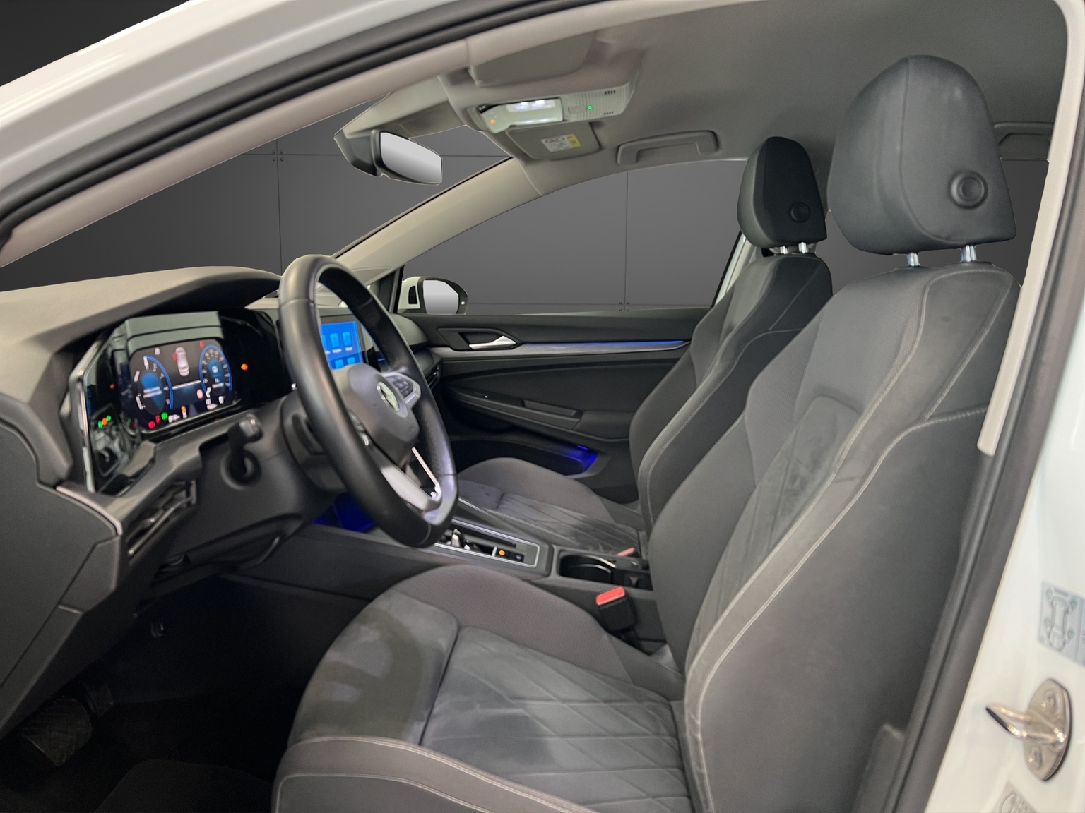 VW Golf 1.4 TSI PHEV Style-image-5