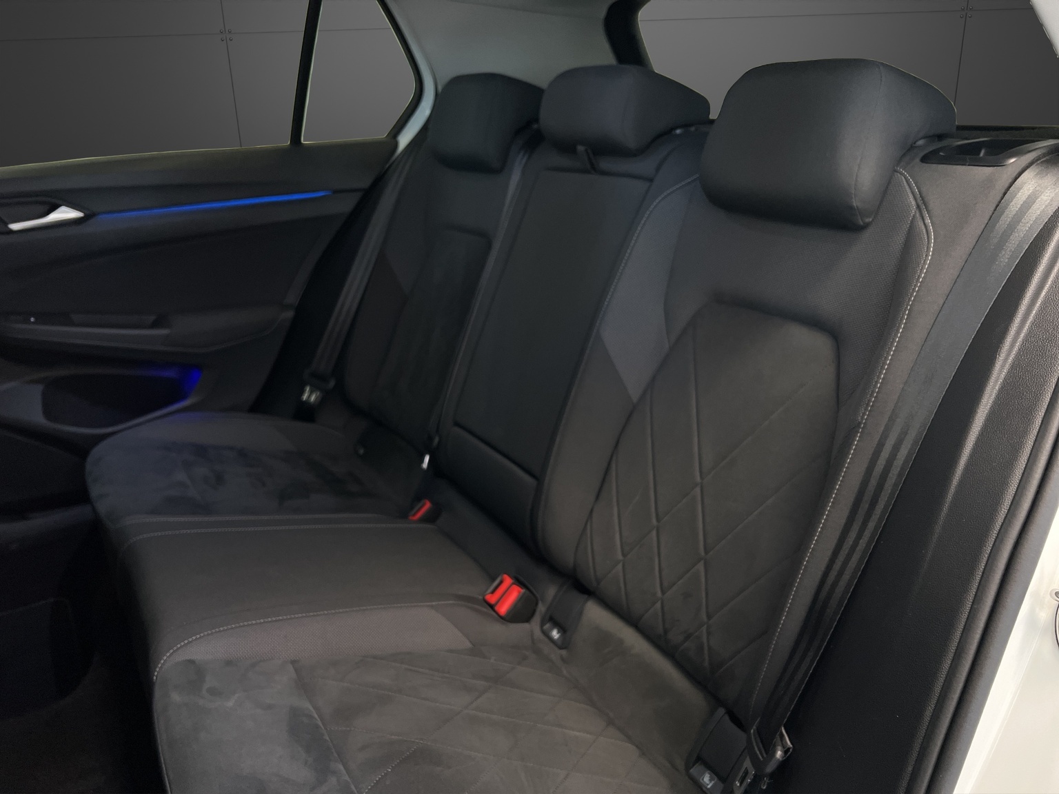 VW Golf 1.4 TSI PHEV Style-image-8