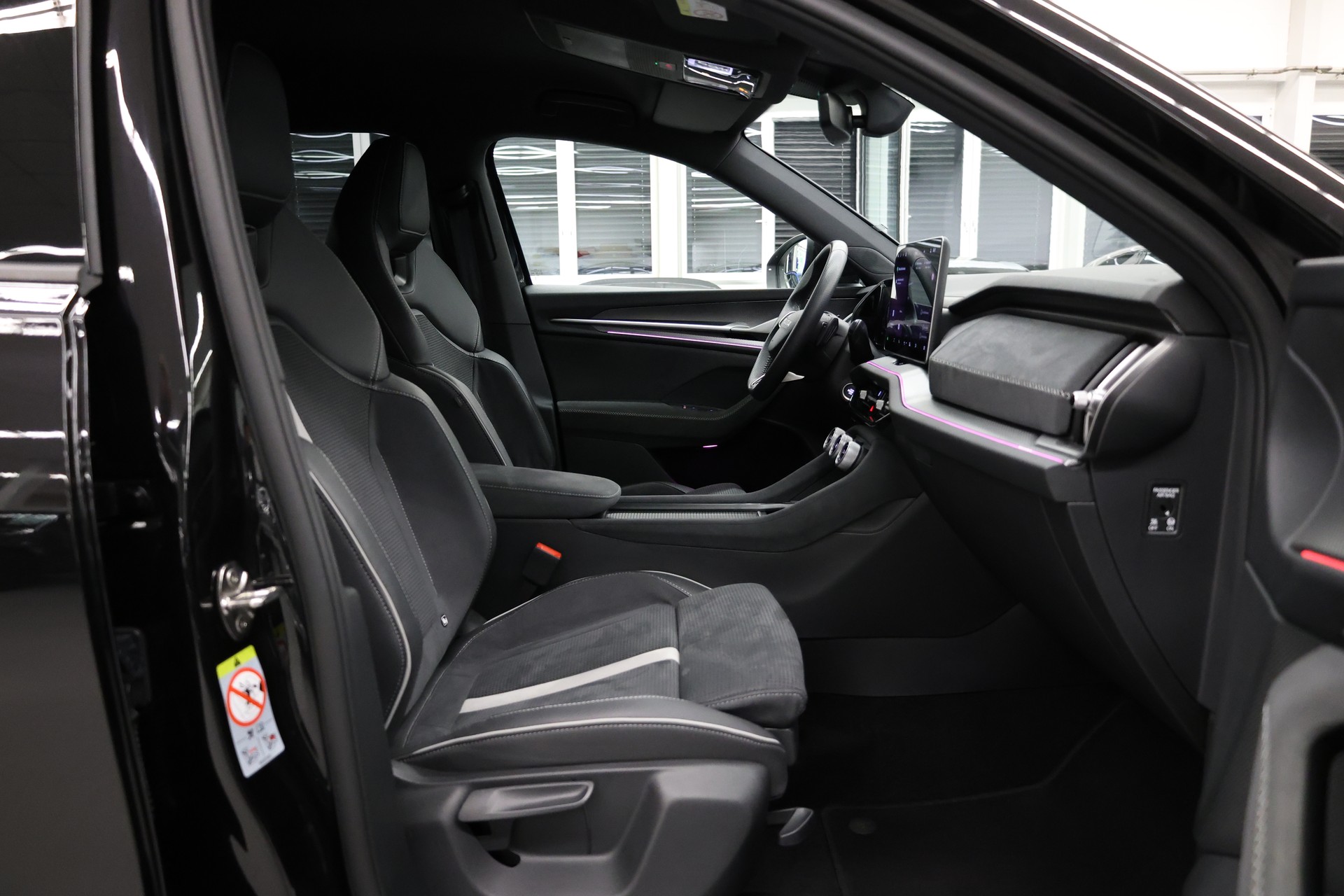 SKODA Kodiaq 2.0 TDI SportLine-image-13