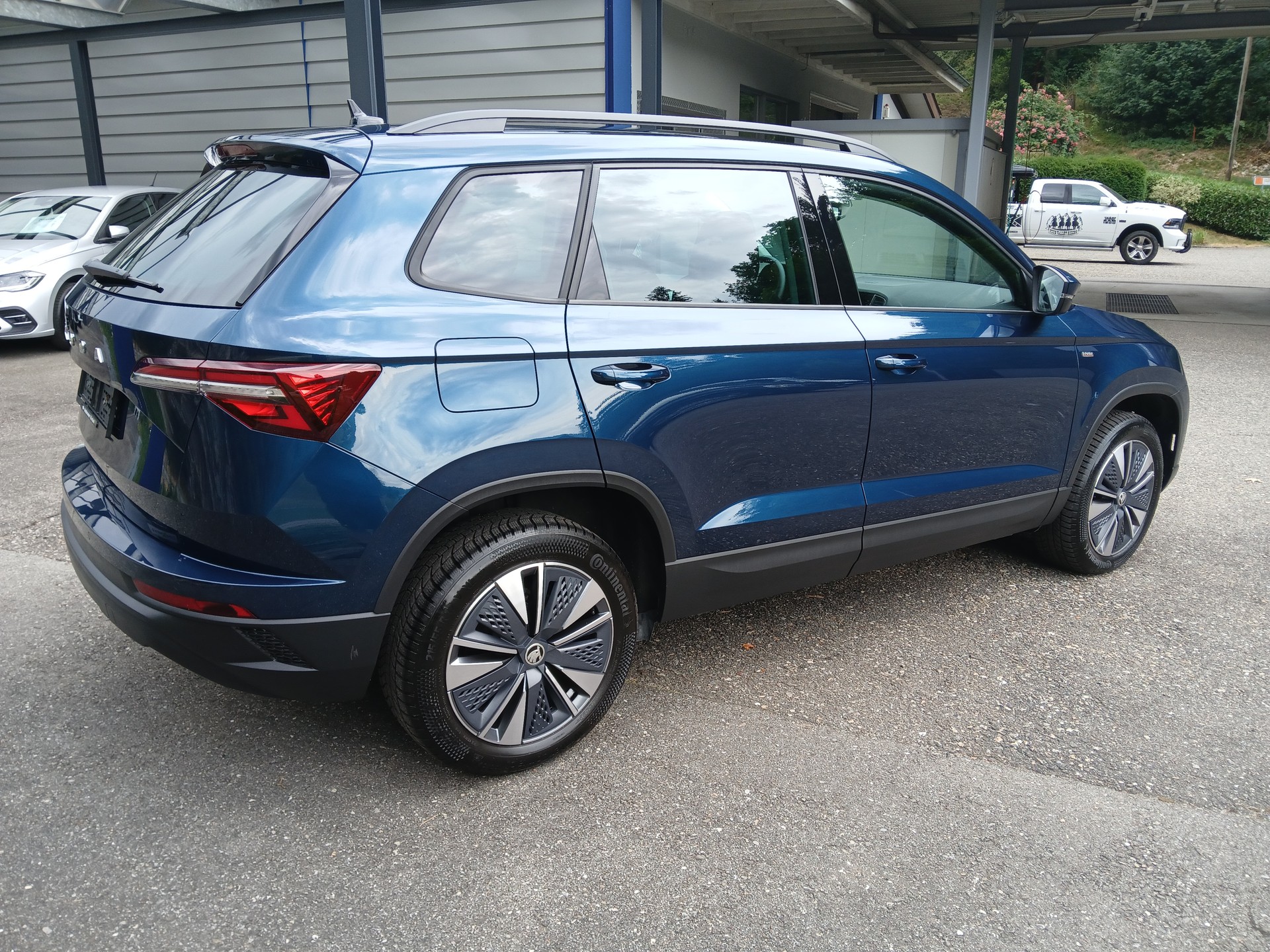 SKODA Karoq 1.5 TSI Ambition DSG-image-2