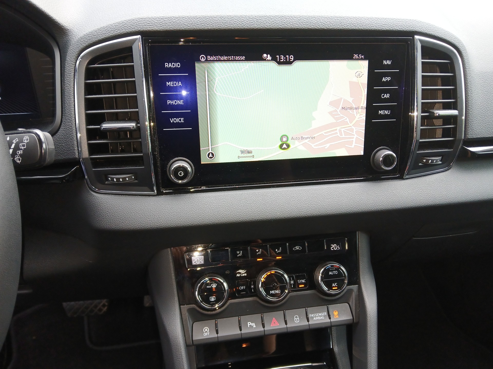 SKODA Karoq 1.5 TSI Ambition DSG-image-7