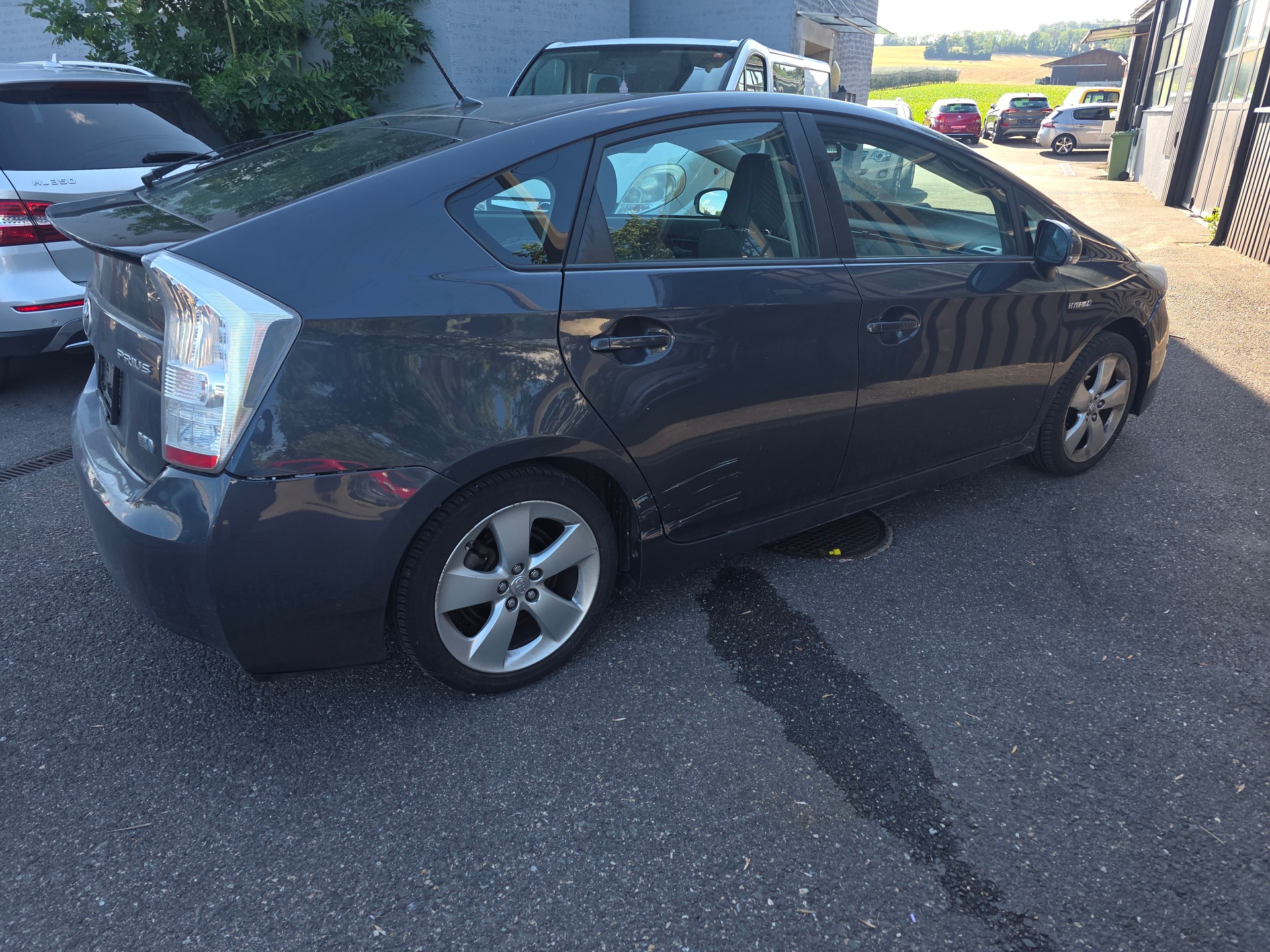 TOYOTA Prius 1.8 16V HSD Sol-image-8