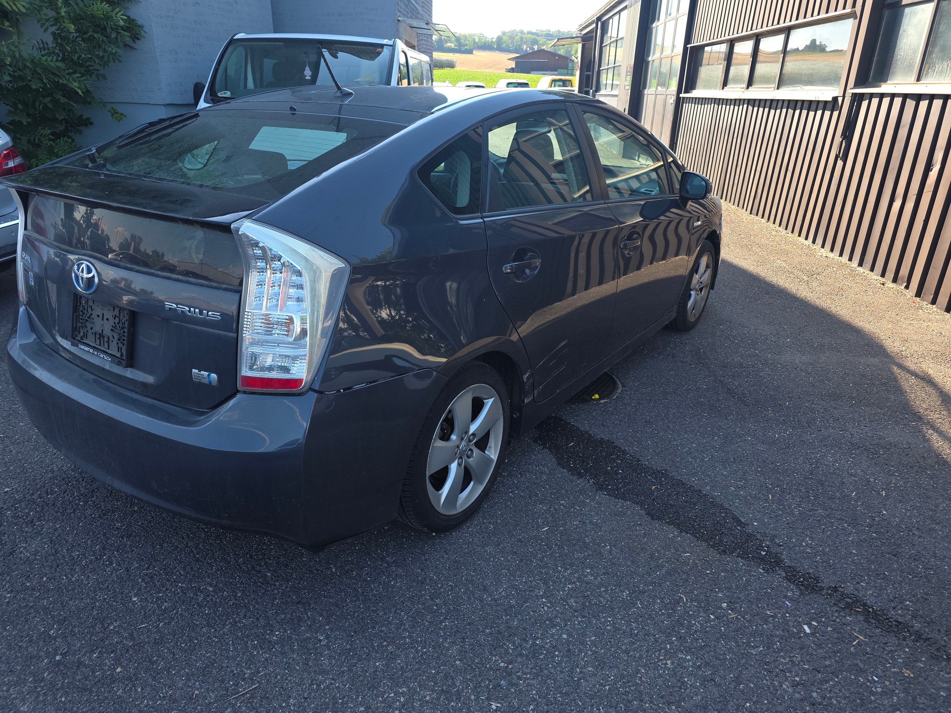 TOYOTA Prius 1.8 16V HSD Sol-image-7
