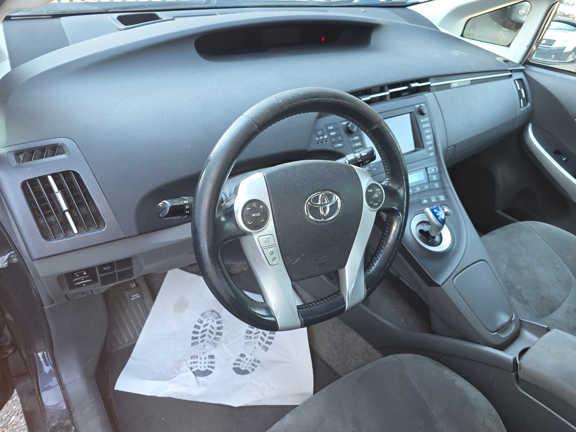 TOYOTA Prius 1.8 16V HSD Sol-image-4
