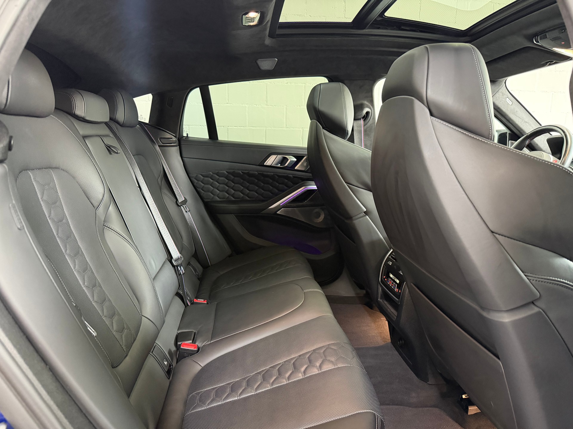 BMW BMW X6M Steptronic M Competition *Softclose * Carbon * Headup * 360• * Gestik * Marina Bay Blue *-image-10