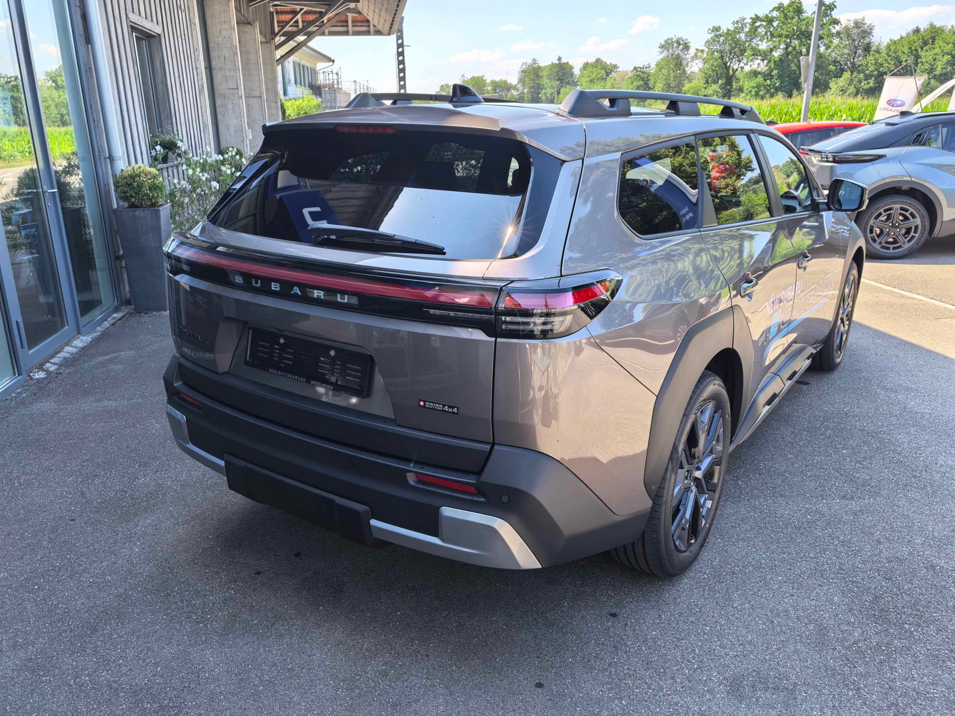 SUBARU E-Outback eV Luxury-image-4