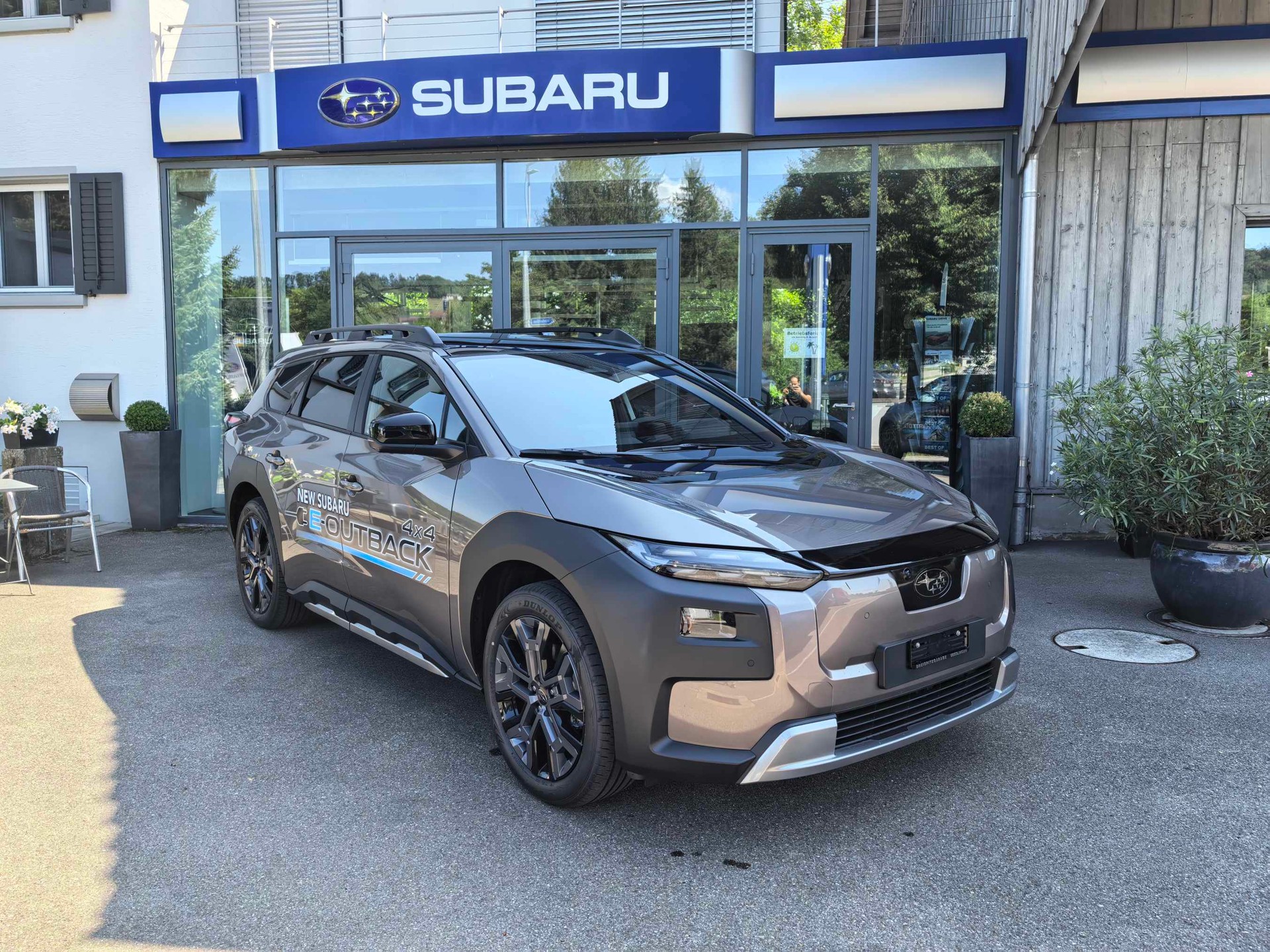 SUBARU E-Outback eV Luxury