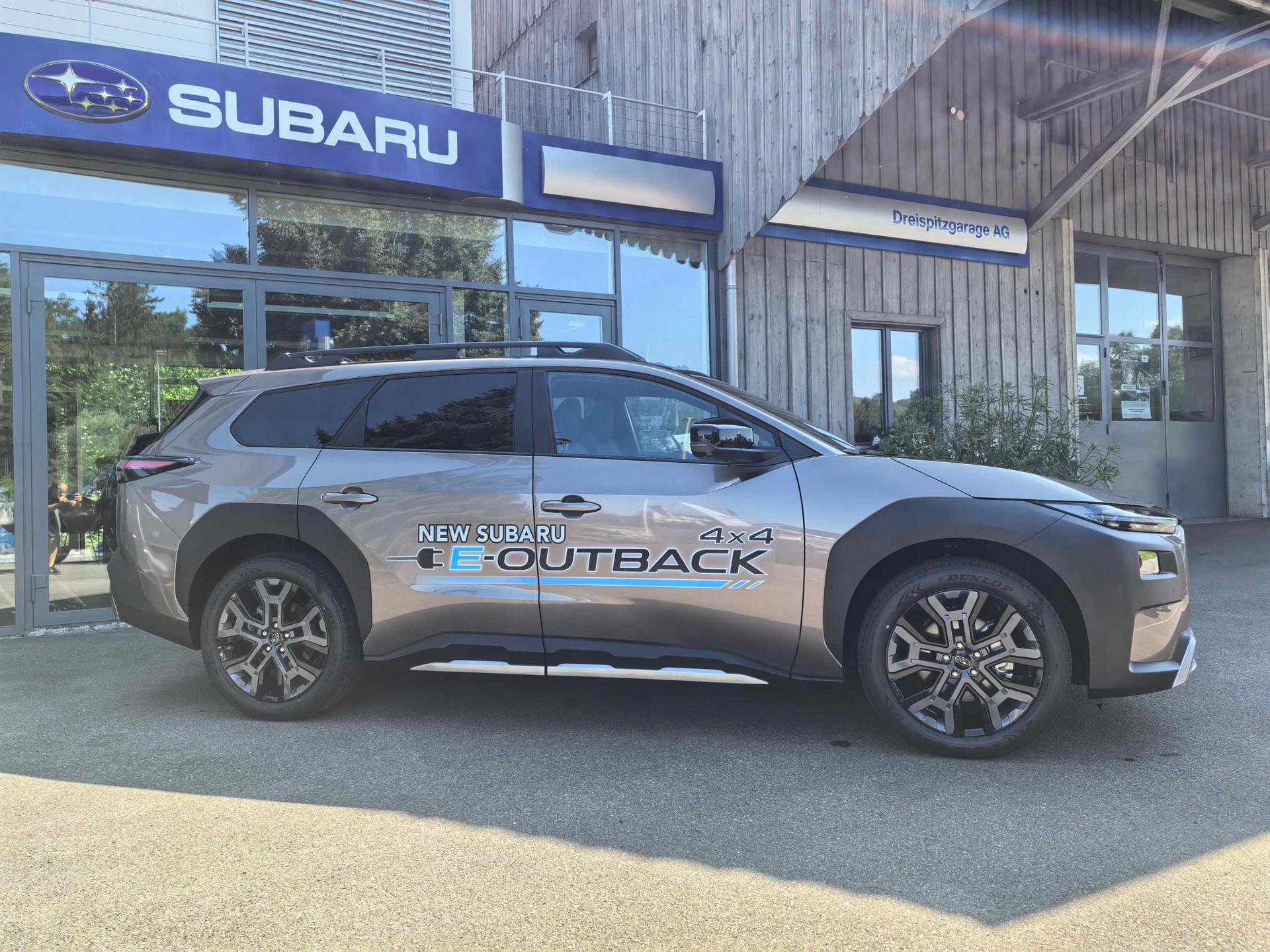 SUBARU E-Outback eV Luxury-image-3