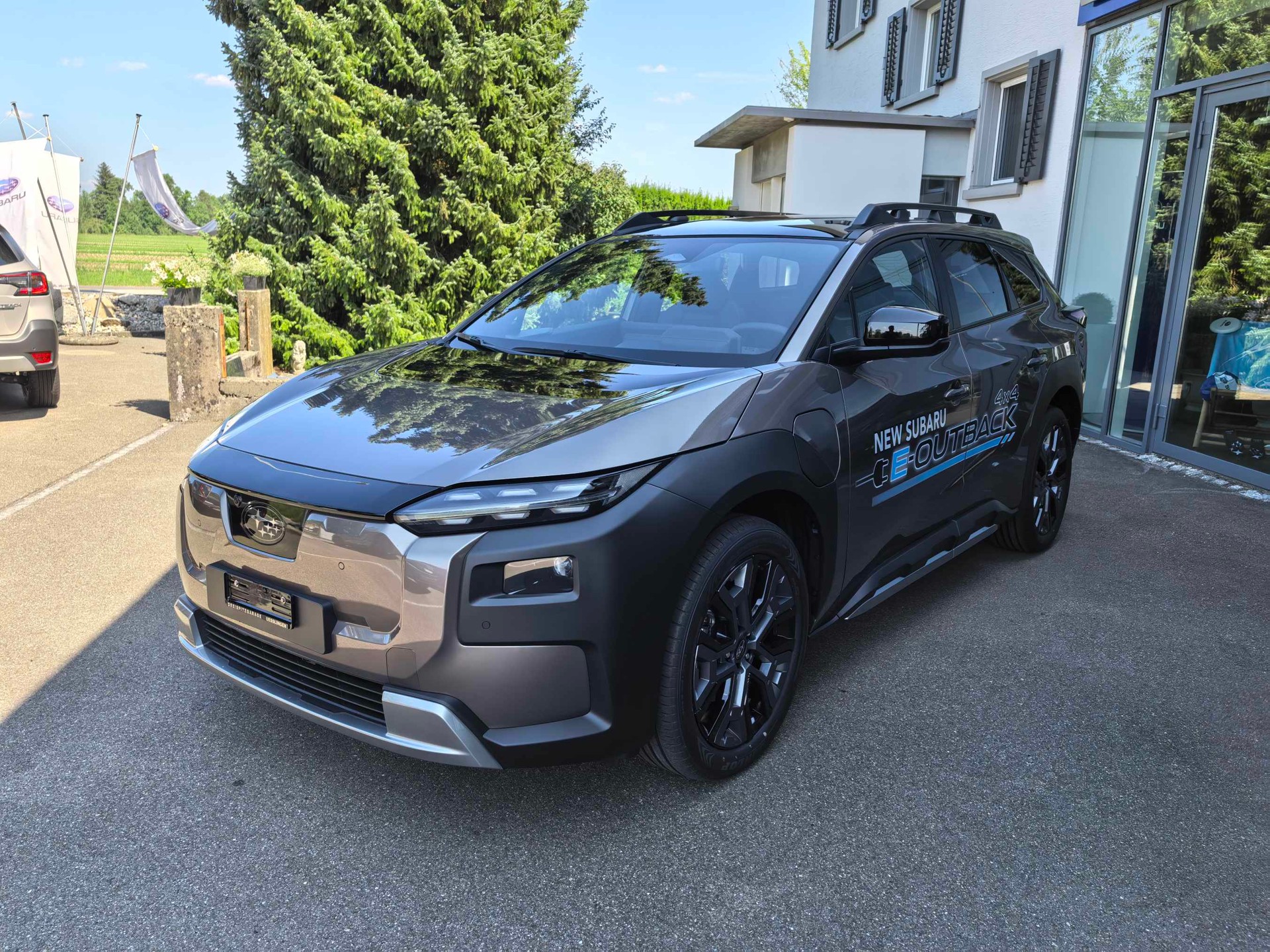 SUBARU E-Outback eV Luxury-image-2