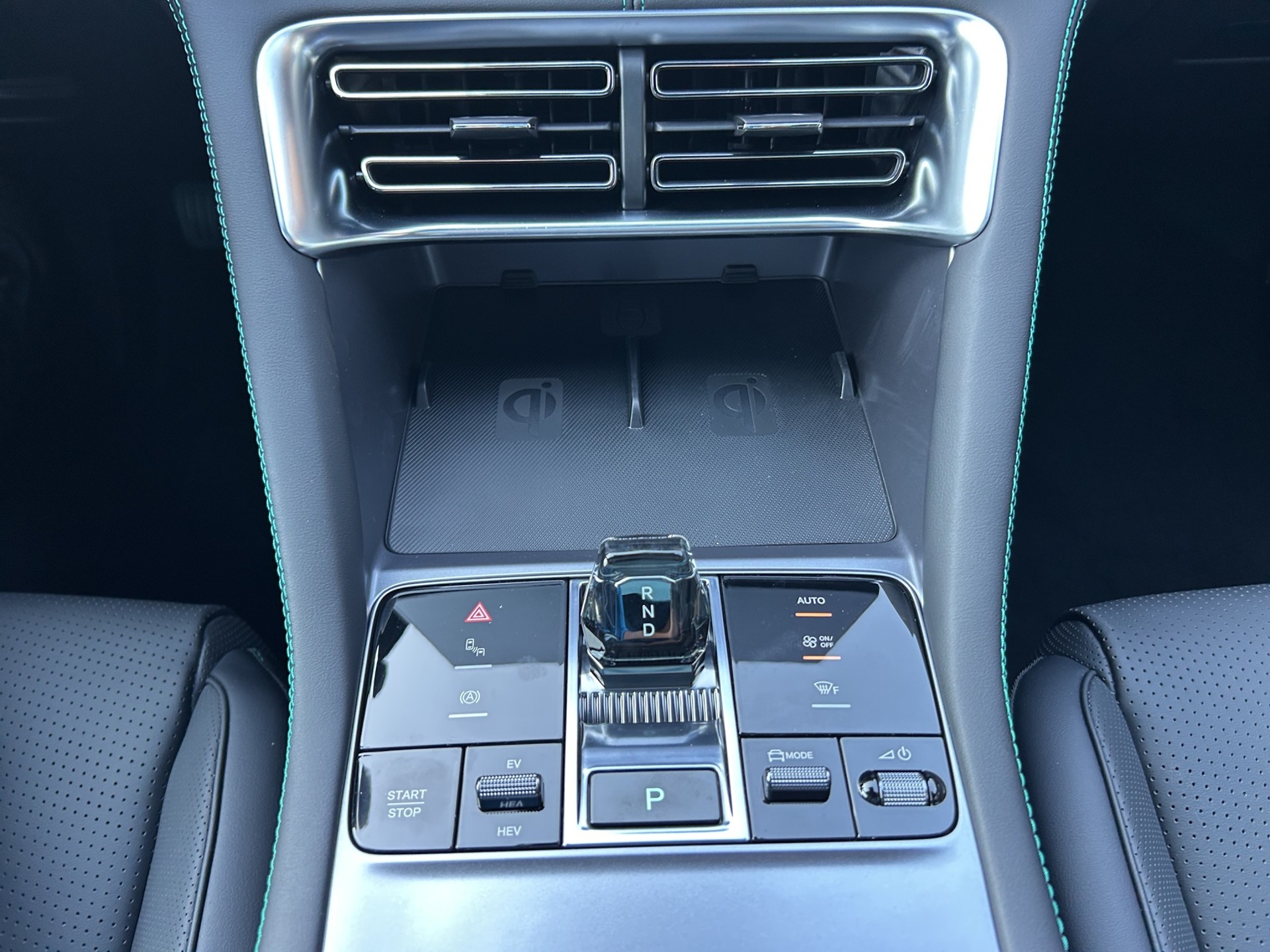 BYD Seal U DM-i Design AWD-image-13