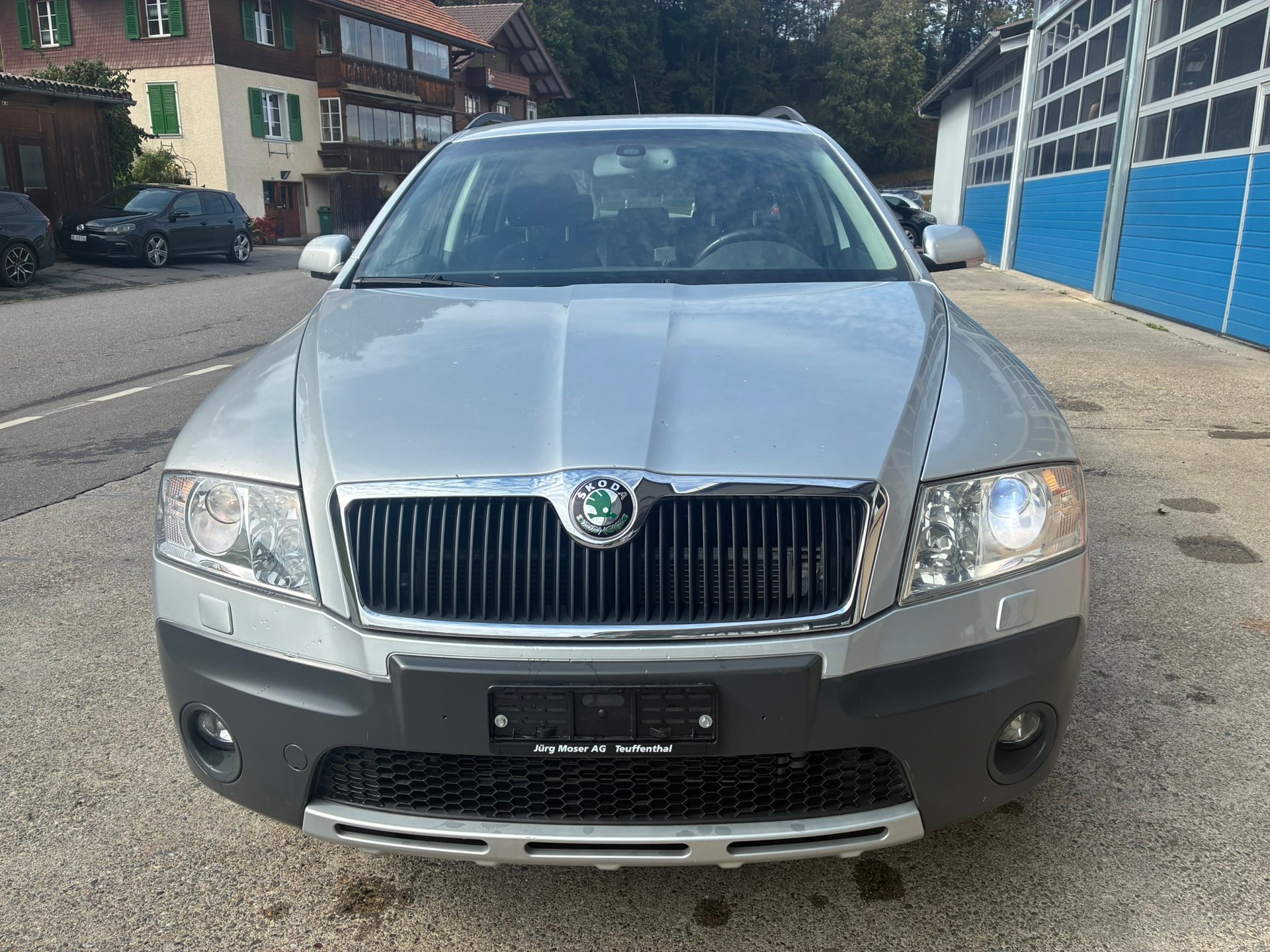 SKODA Octavia Scout 2.0 TDI 4x4-image-0