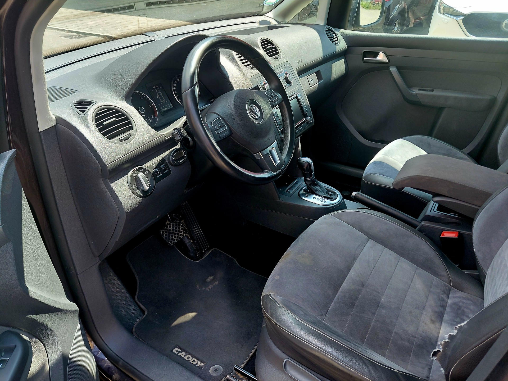 VW CaddyMaxi 2.0TDI 7.P 4Motion Highline DSG-image-11