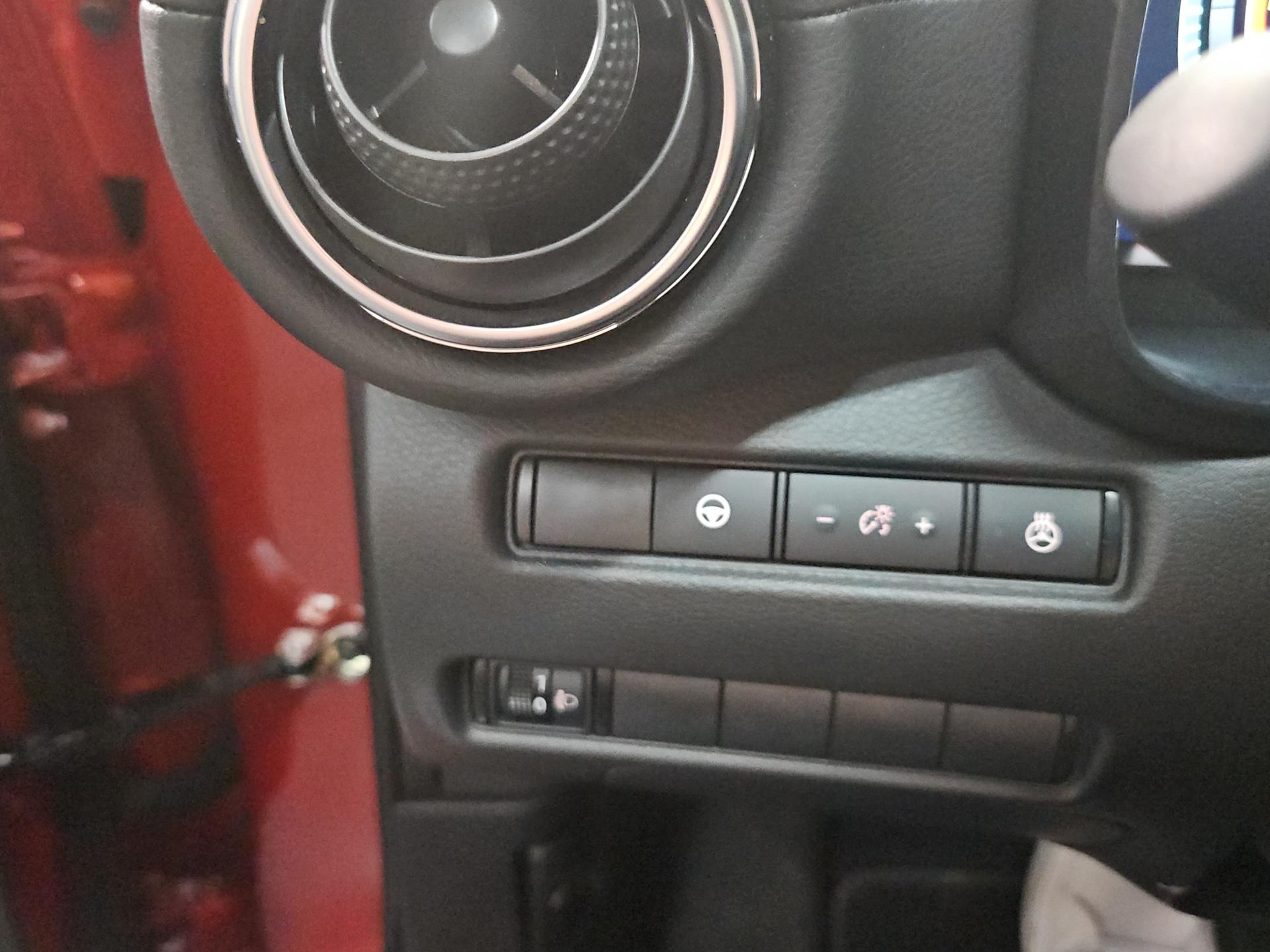 NISSAN Juke 1.6 FHEV Tekna-image-21
