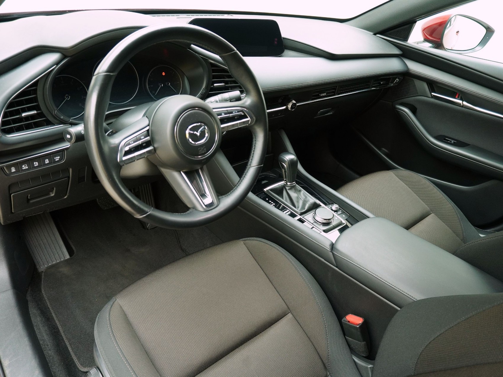 MAZDA 3 Hatchback 2.0 Ambition-image-9