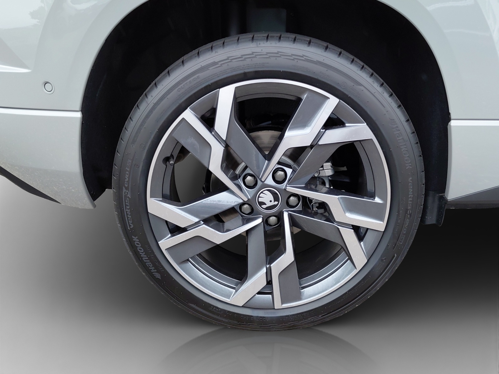 SKODA Karoq 2.0 TSI SportLine 4x4 DSG-image-15