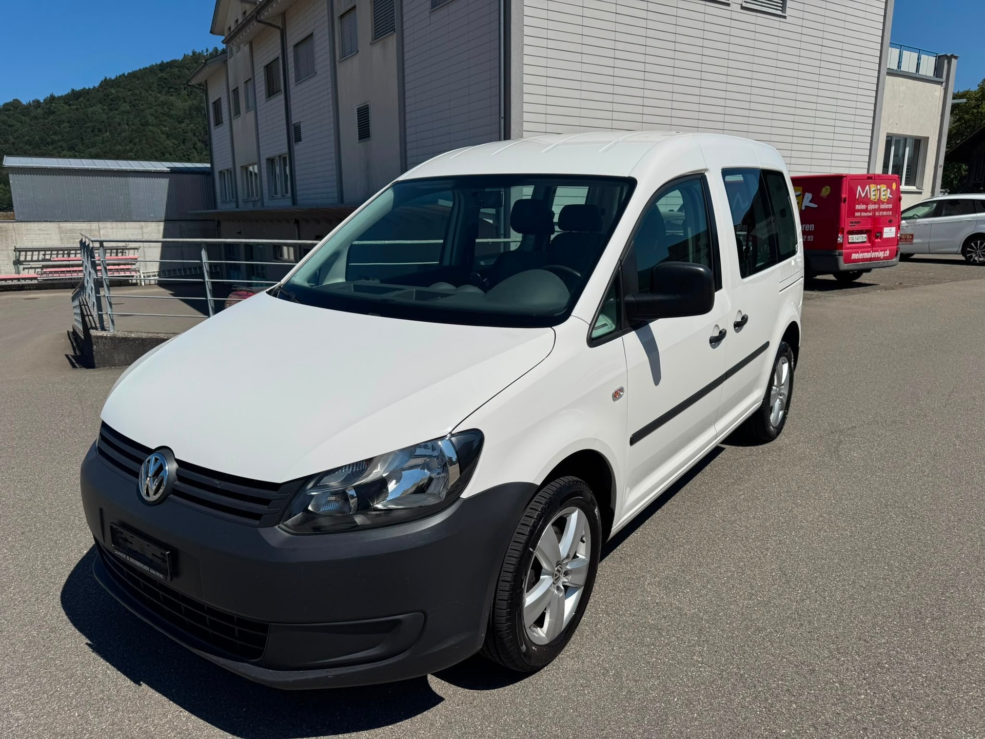 VW Caddy 1.6 TDI-image-2