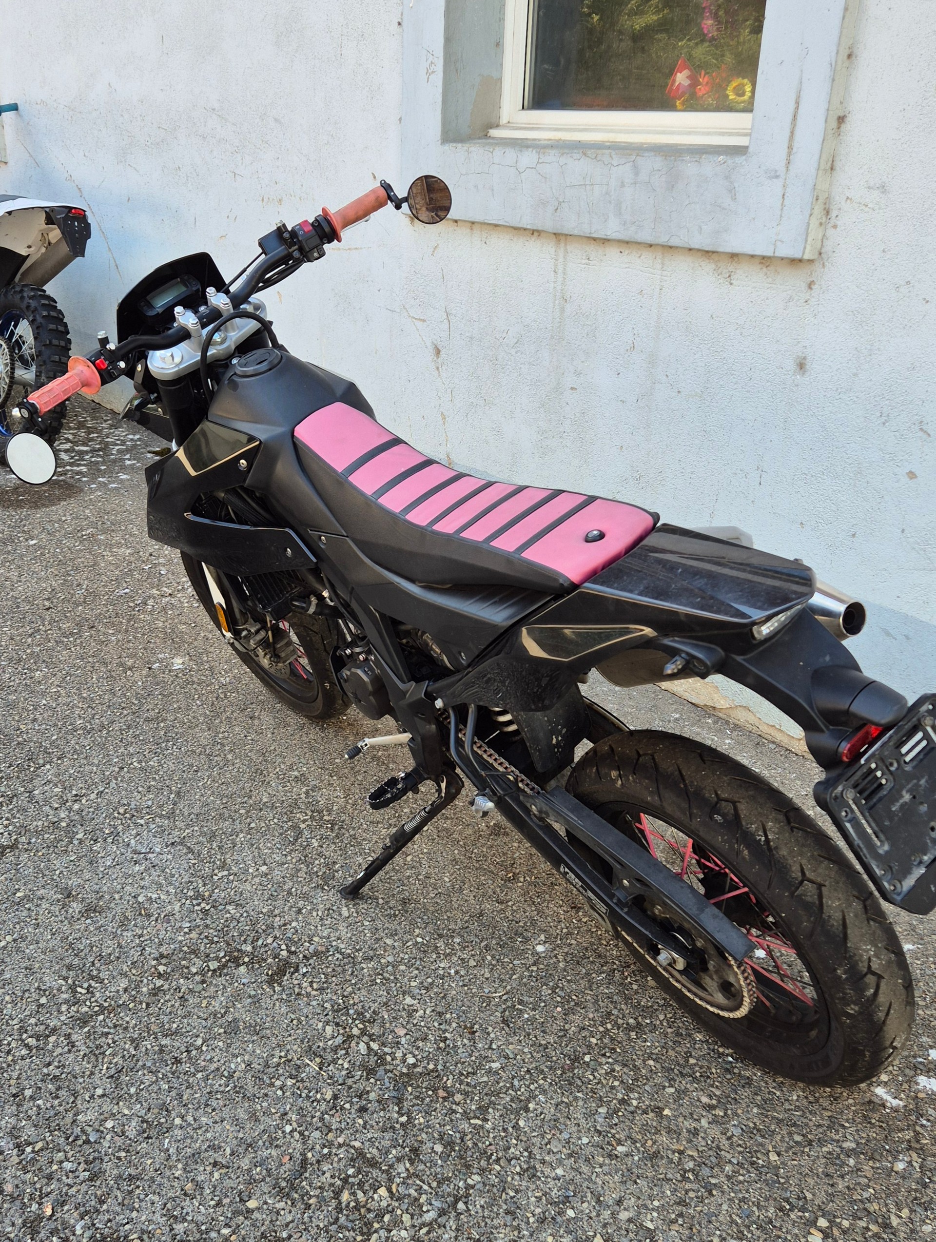APRILIA SX 125-image-4