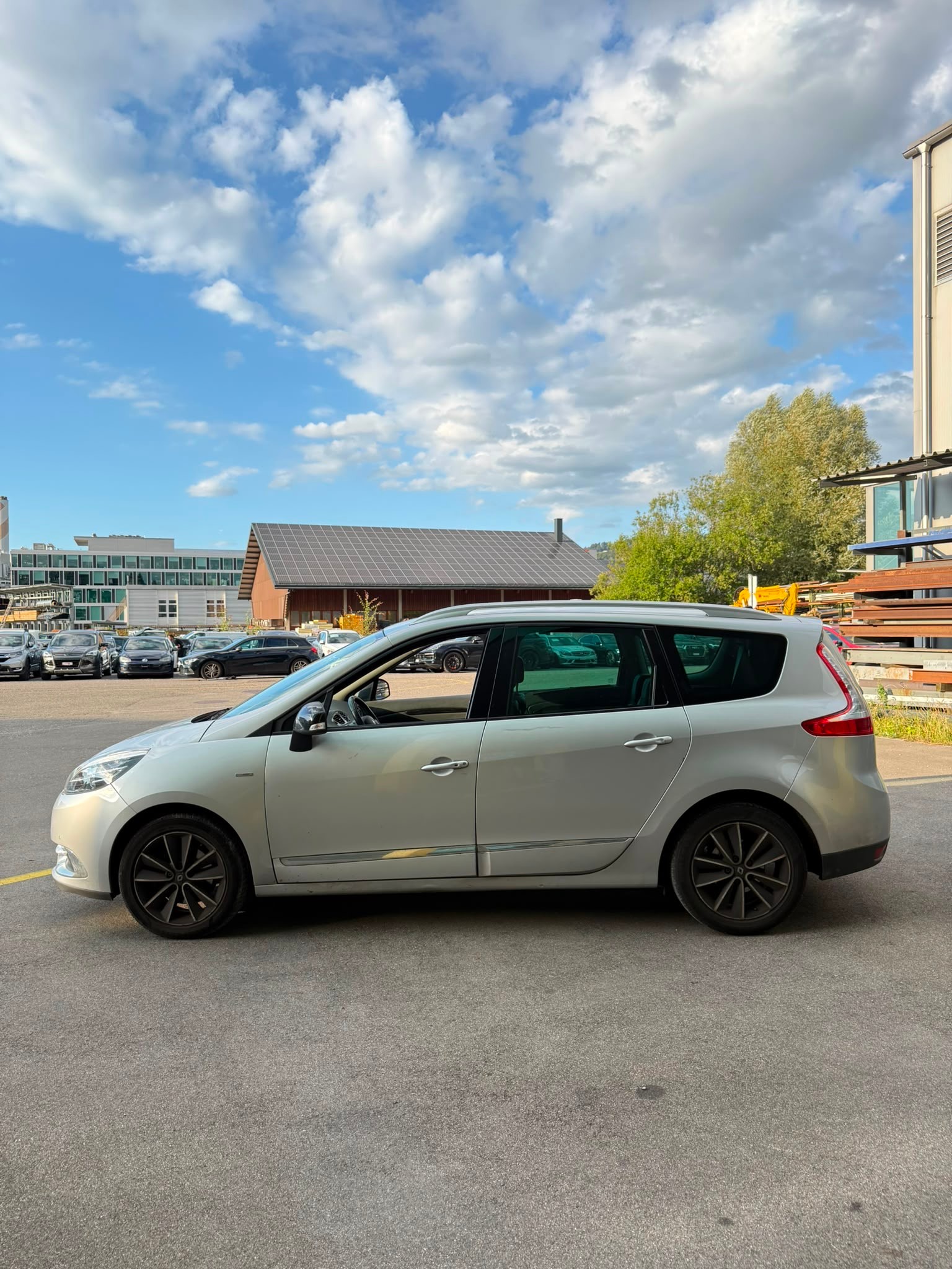 RENAULT Grand Scénic 1.6 dCi Bose-image-3