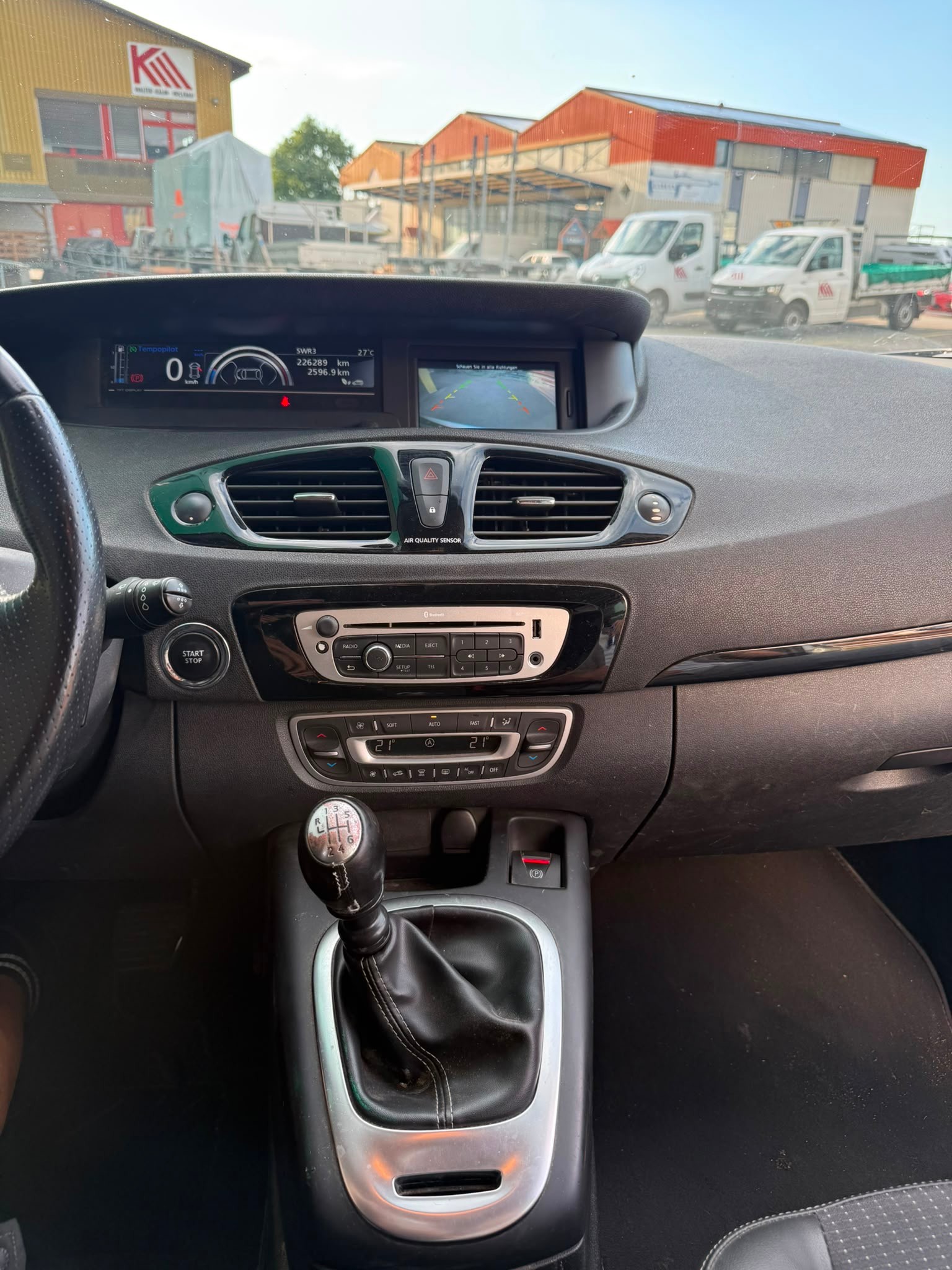 RENAULT Grand Scénic 1.6 dCi Bose-image-10