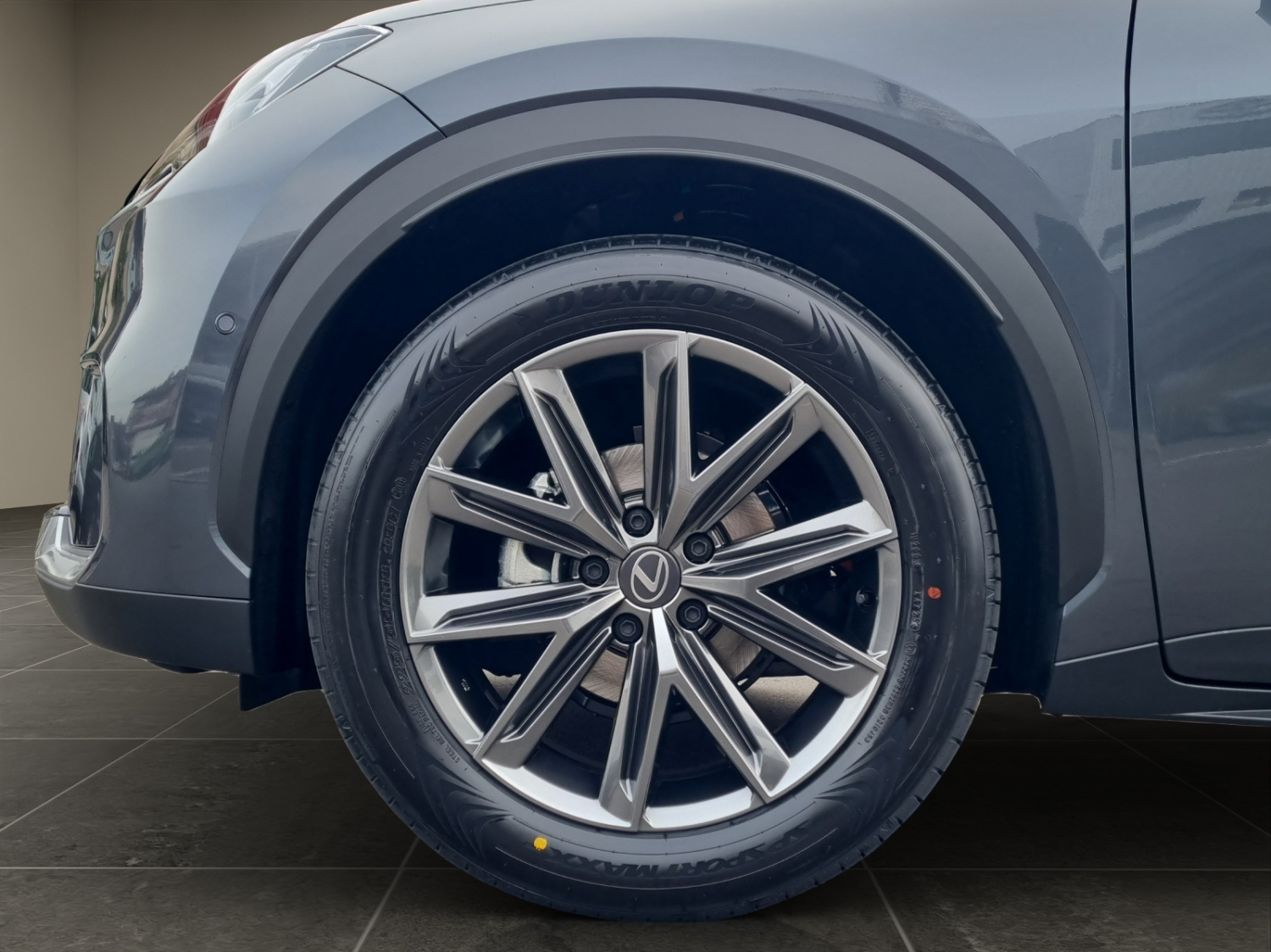 LEXUS LBX 1.5 Hybrid Relax AWD-image-13