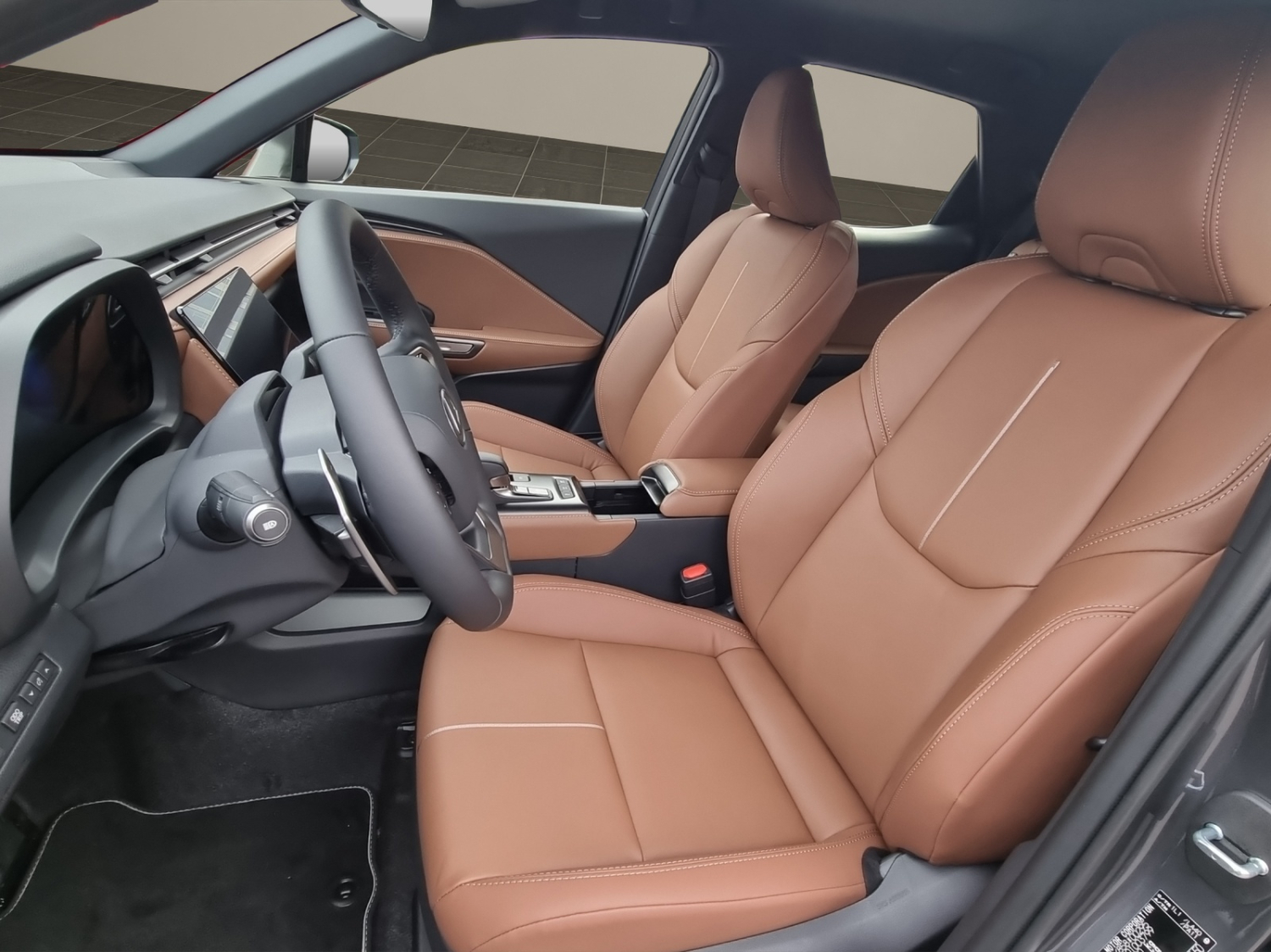 LEXUS LBX 1.5 Hybrid Relax AWD-image-8