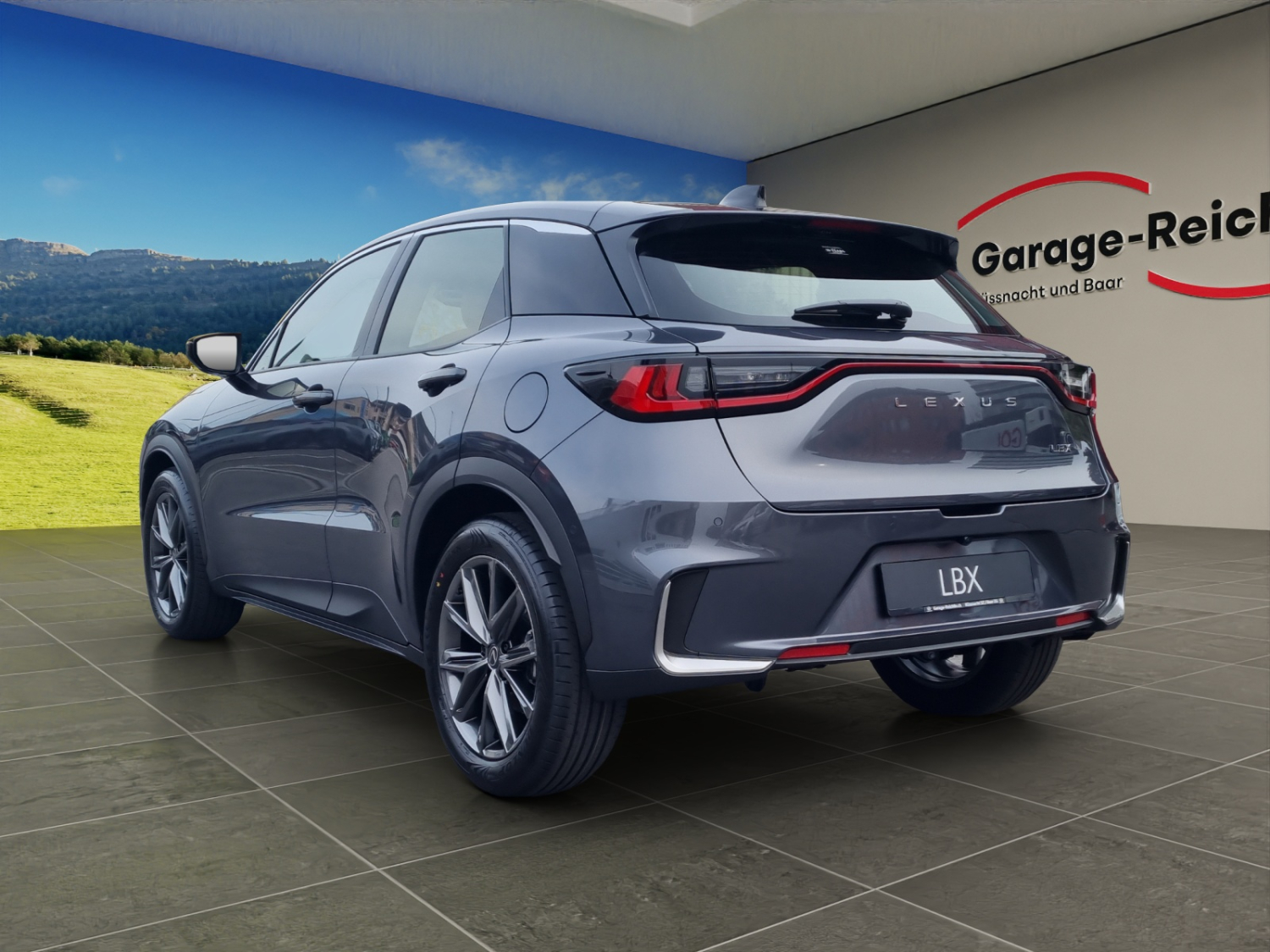 LEXUS LBX 1.5 Hybrid Relax AWD-image-2
