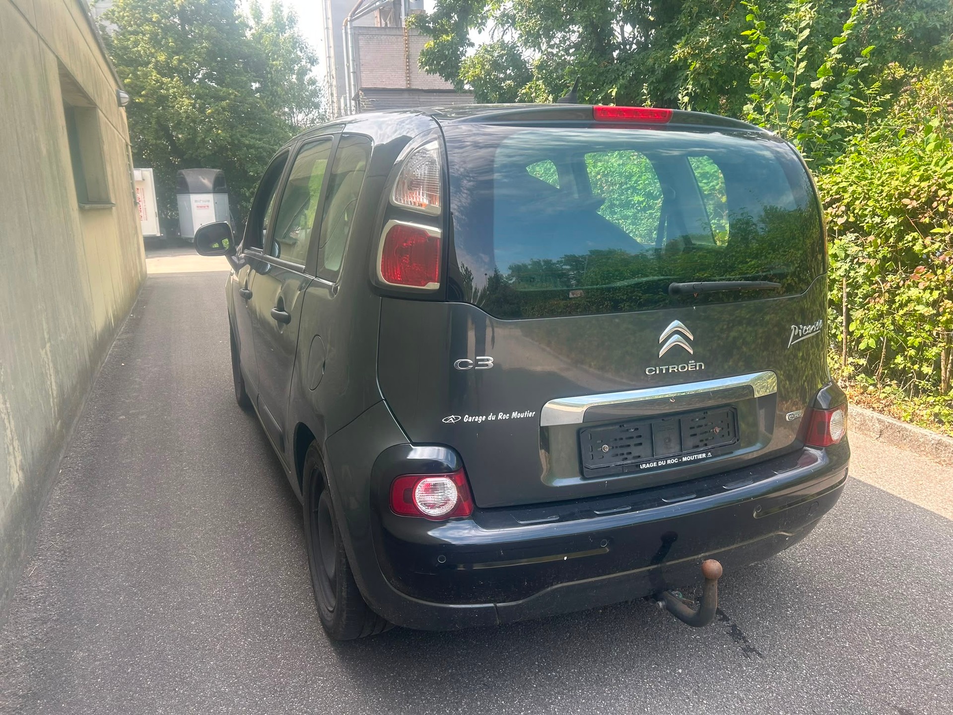 CITROEN C3 Picasso 1.6 HDi Exclusive EGS6-image-4